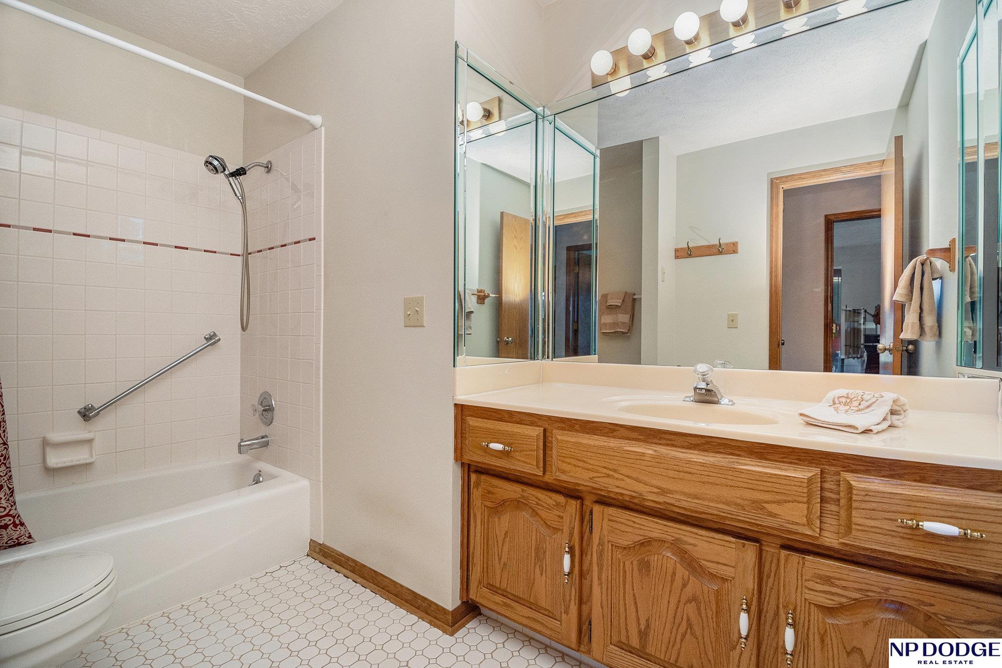 12709 Augusta Avenue, Omaha, Nebraska image 20