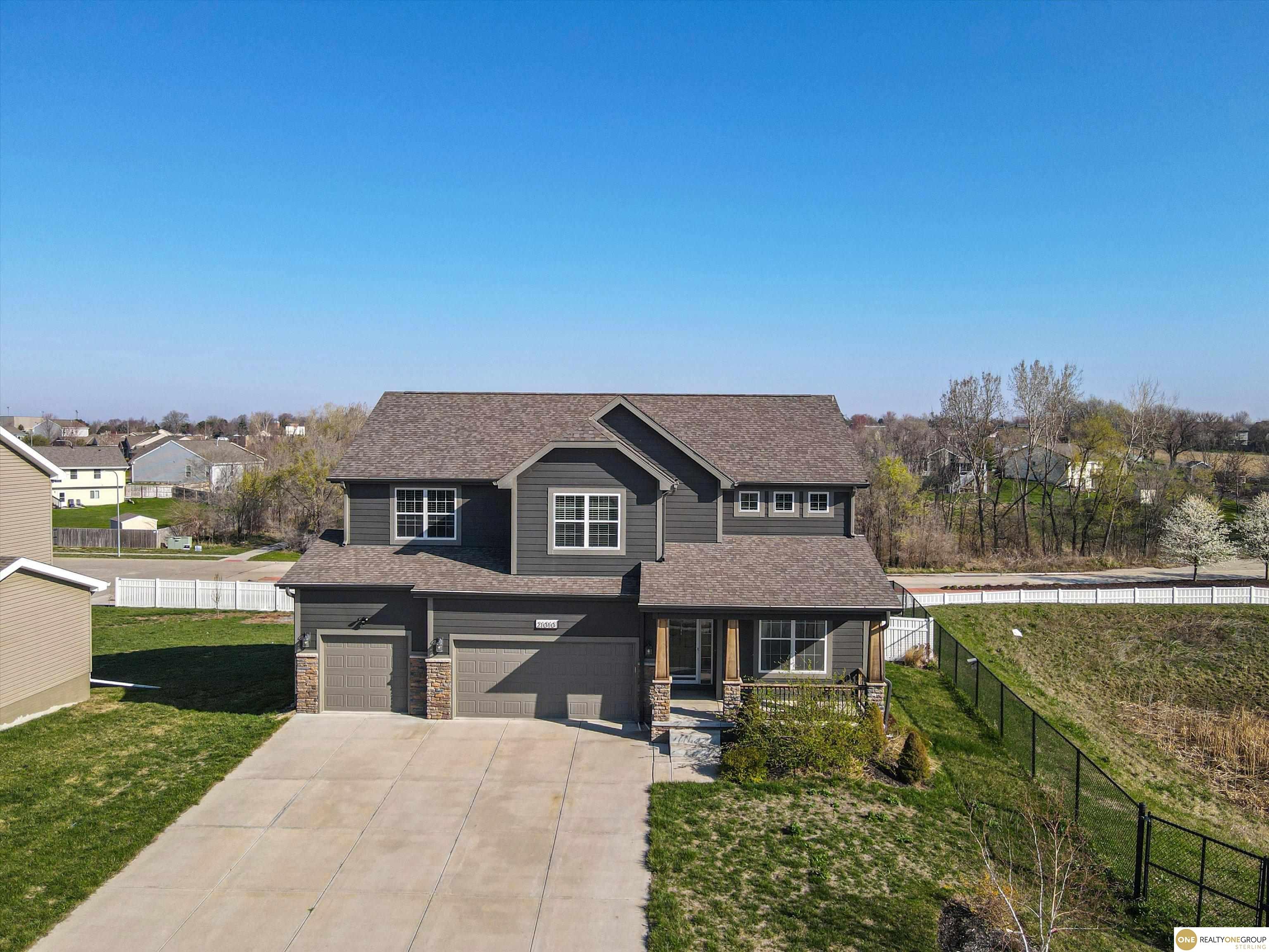 21010 Castlerock Lane, Gretna, Nebraska image 1