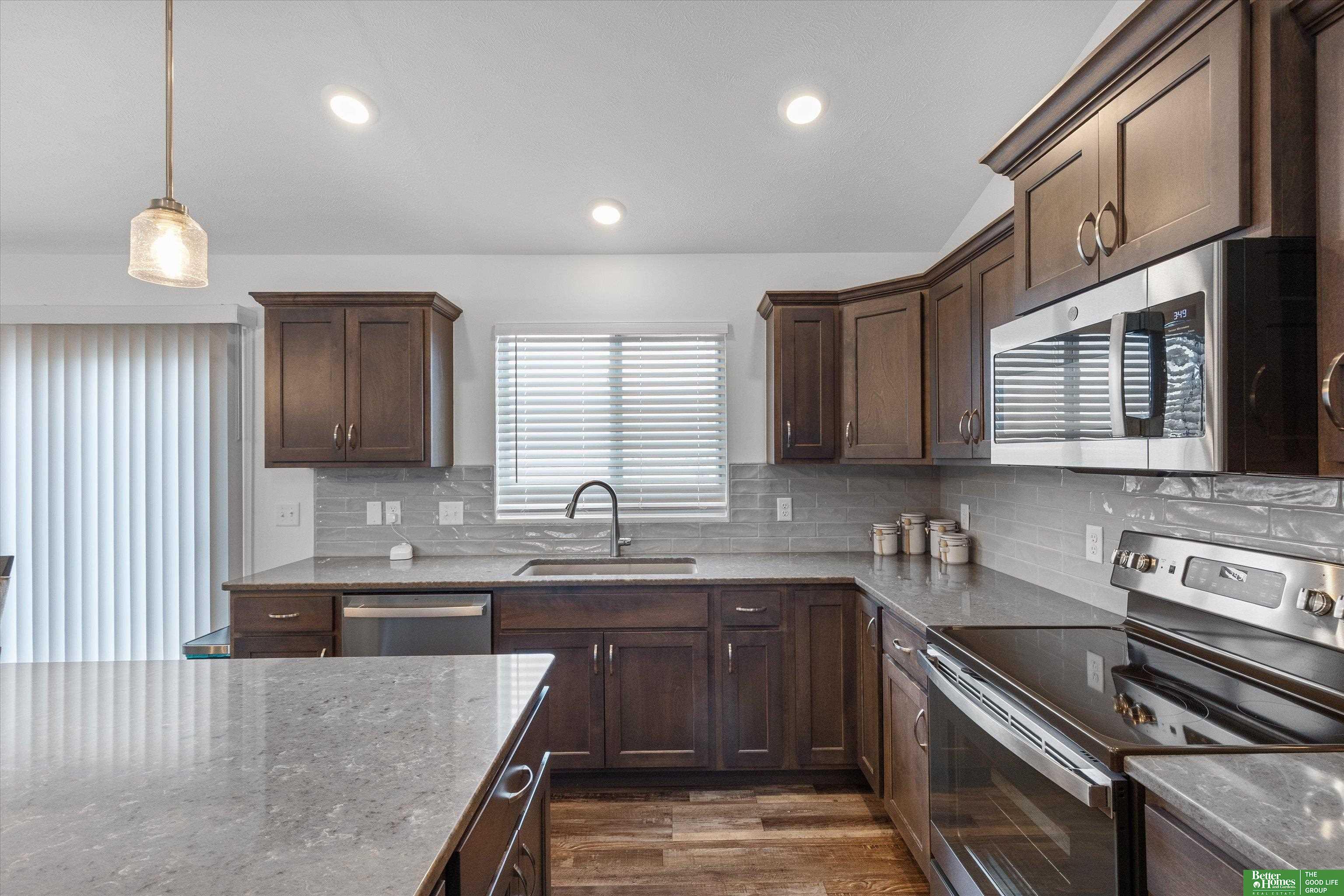 5911 N 181 Street, Elkhorn, Nebraska image 11