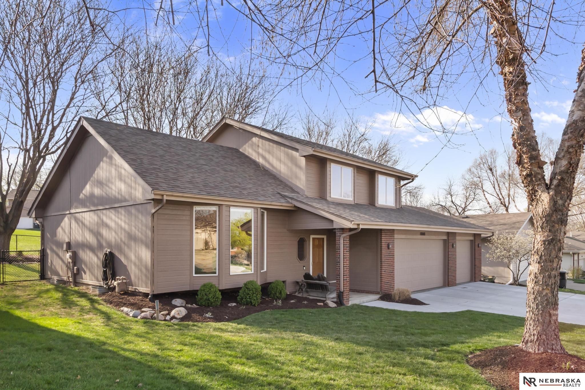 8008 S 69th Street, La Vista