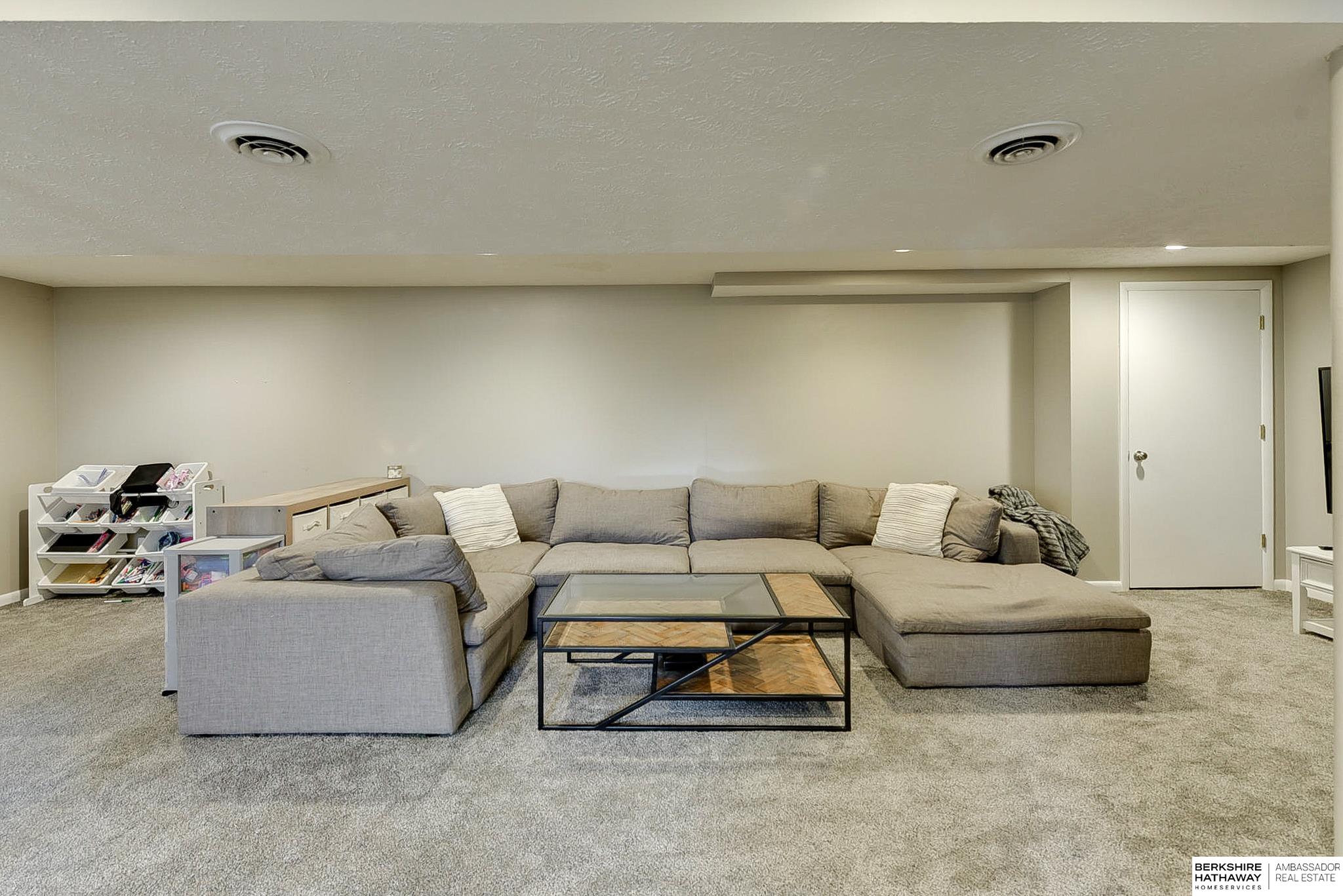 8544 Underwood