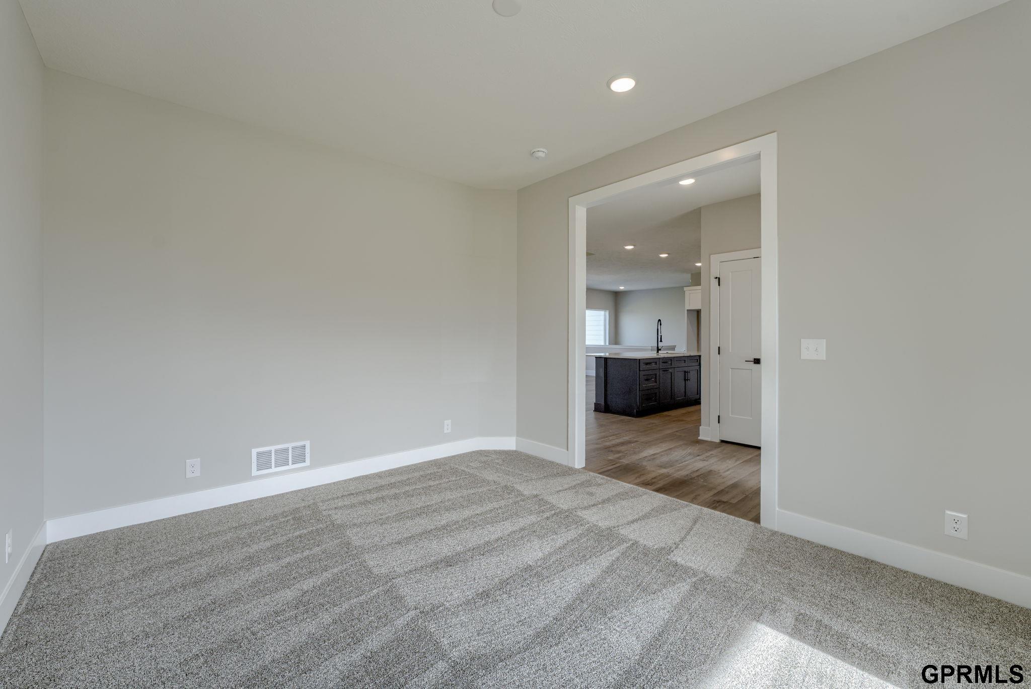 5406 N 196 Street, Elkhorn, Nebraska image 11