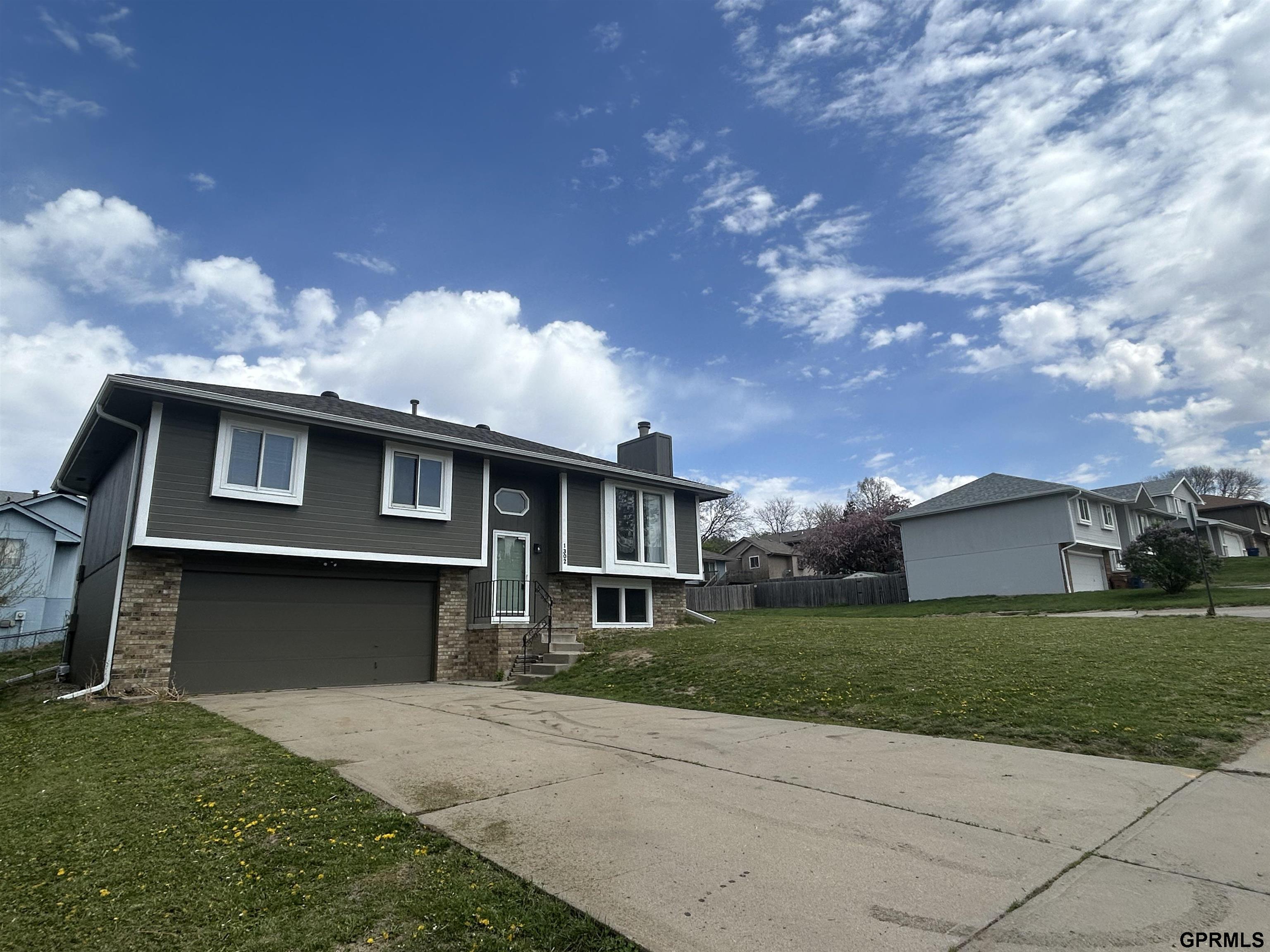 1302 Terry Drive, Bellevue, Nebraska image 1