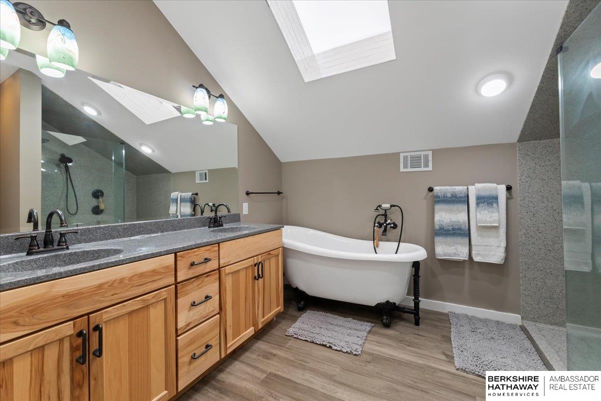 4614 N Shore Drive, Council Bluffs, Iowa image 31