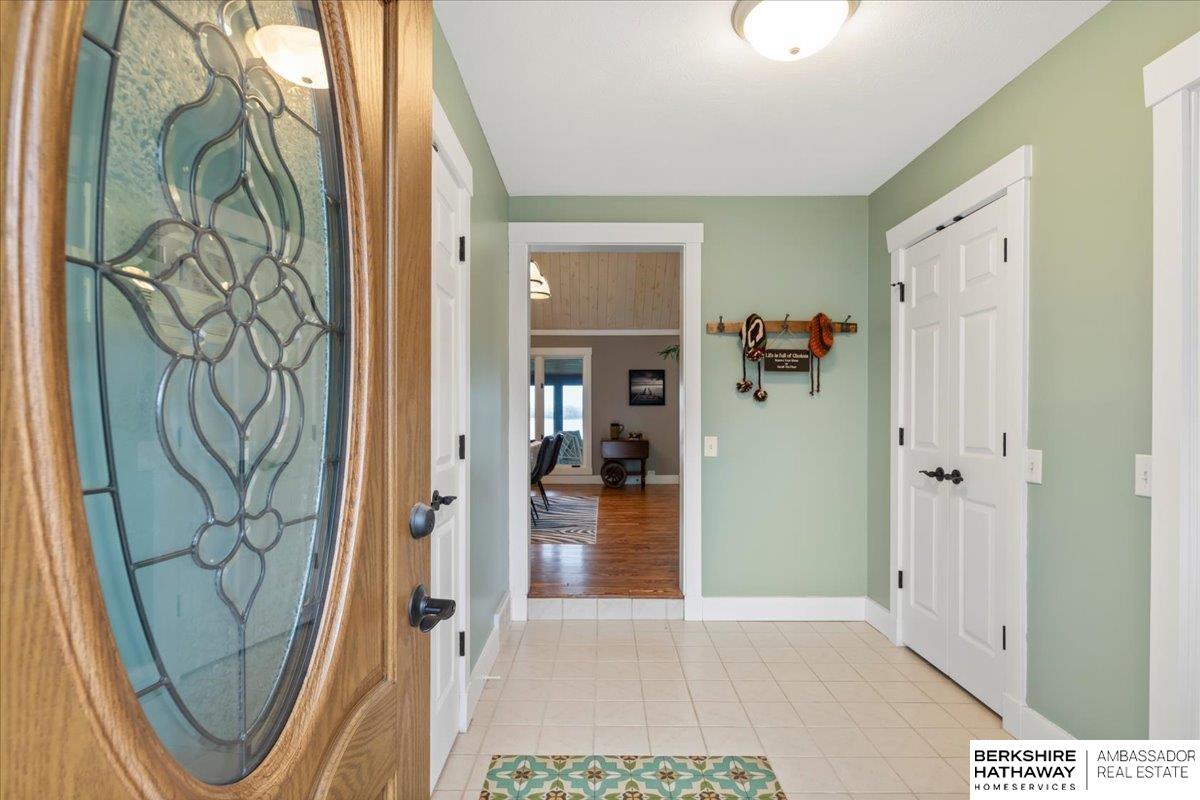 4614 N Shore Drive, Council Bluffs, Iowa image 5