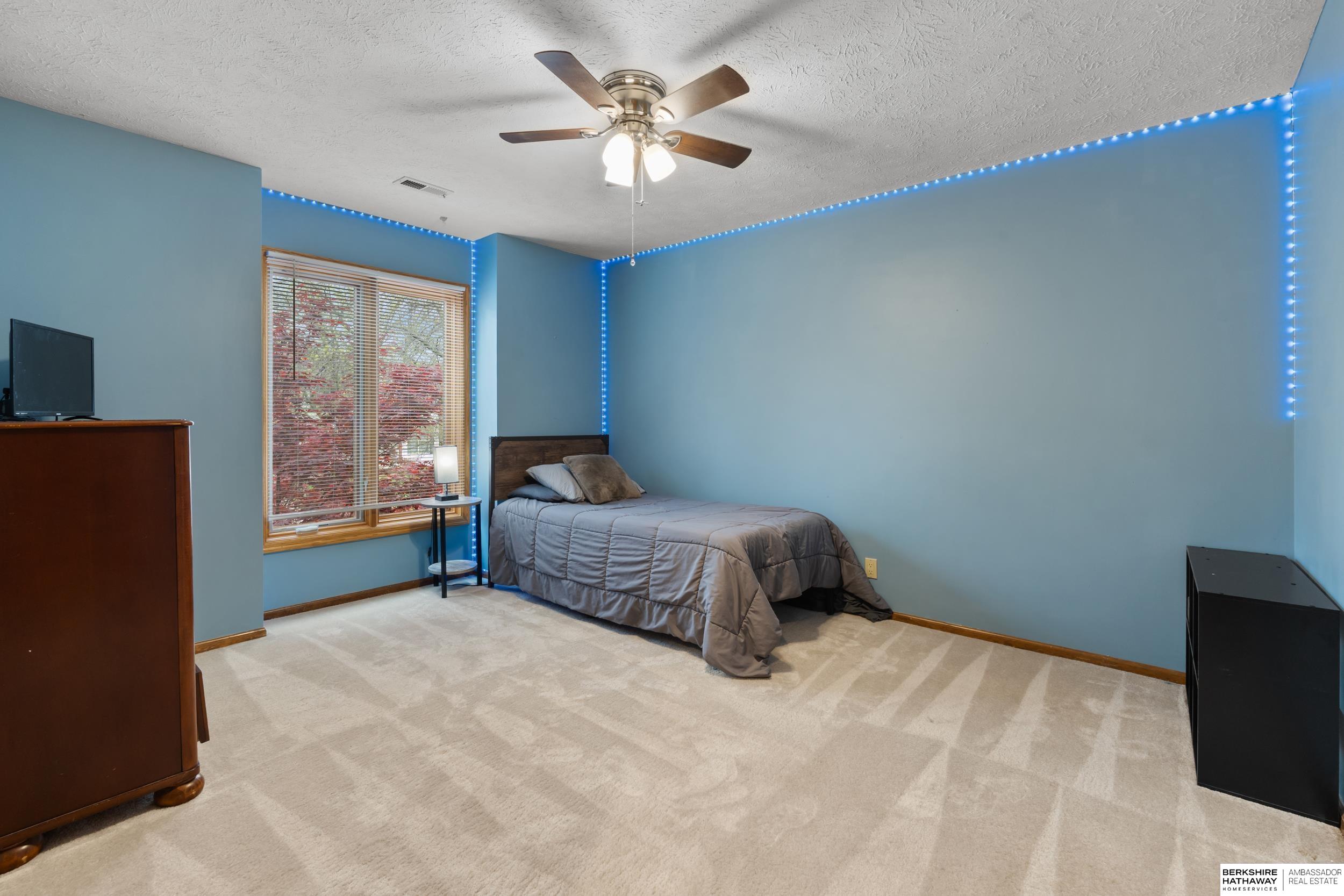 15872 Farnam Street, Omaha, Nebraska image 31