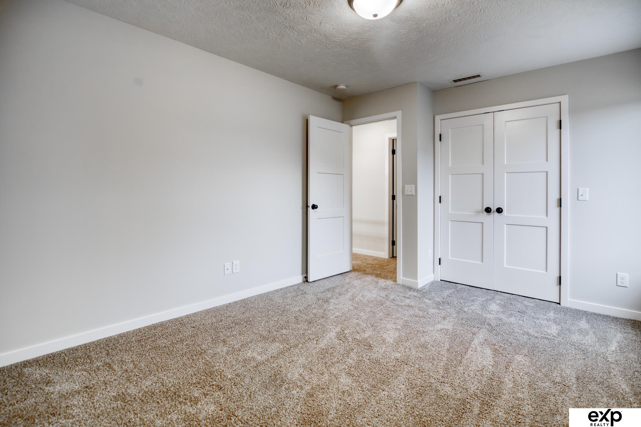 1834 Kara Way, Fremont, Nebraska image 22