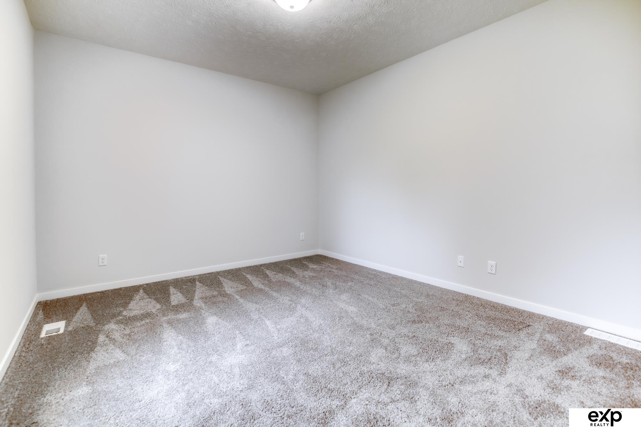 1834 Kara Way, Fremont, Nebraska image 9