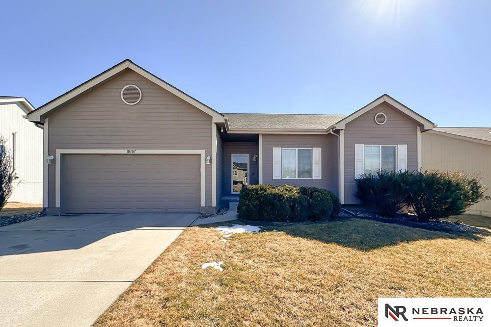 10307 S 27th Street, Bellevue, Nebraska image 1