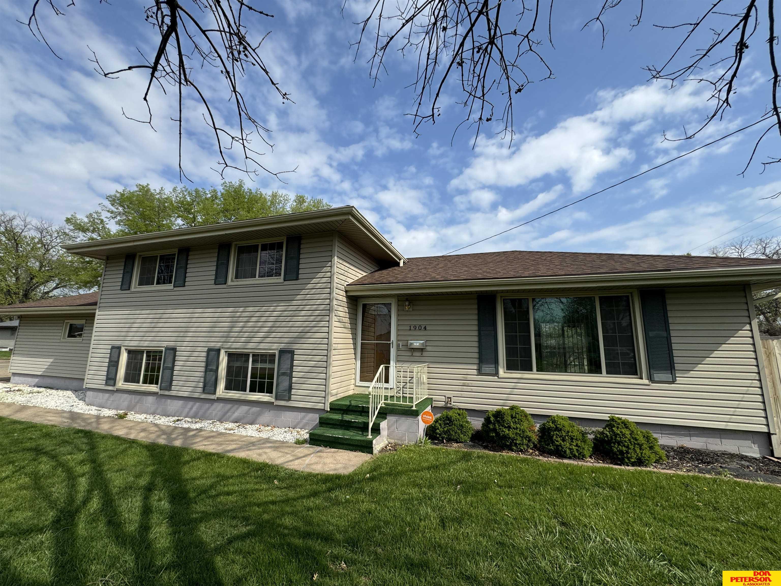 1904 E 20th Street, Fremont, Nebraska image 2