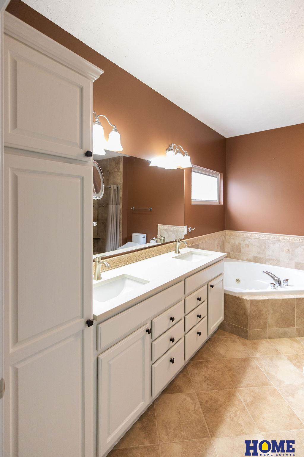 2400 Scotch Pine Trail, Lincoln, Nebraska image 18