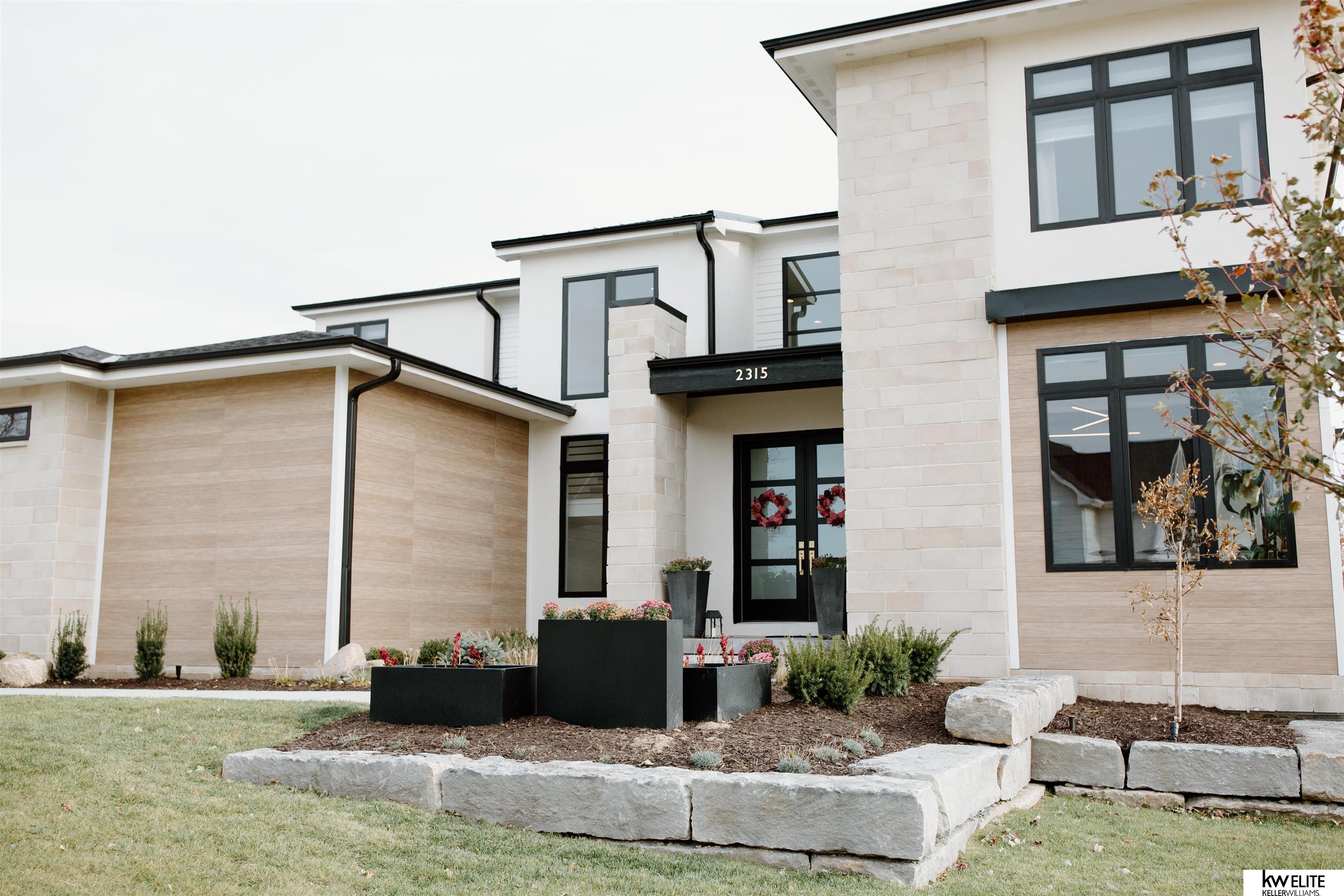 2315 S 220th Avenue, Elkhorn, Nebraska image 2
