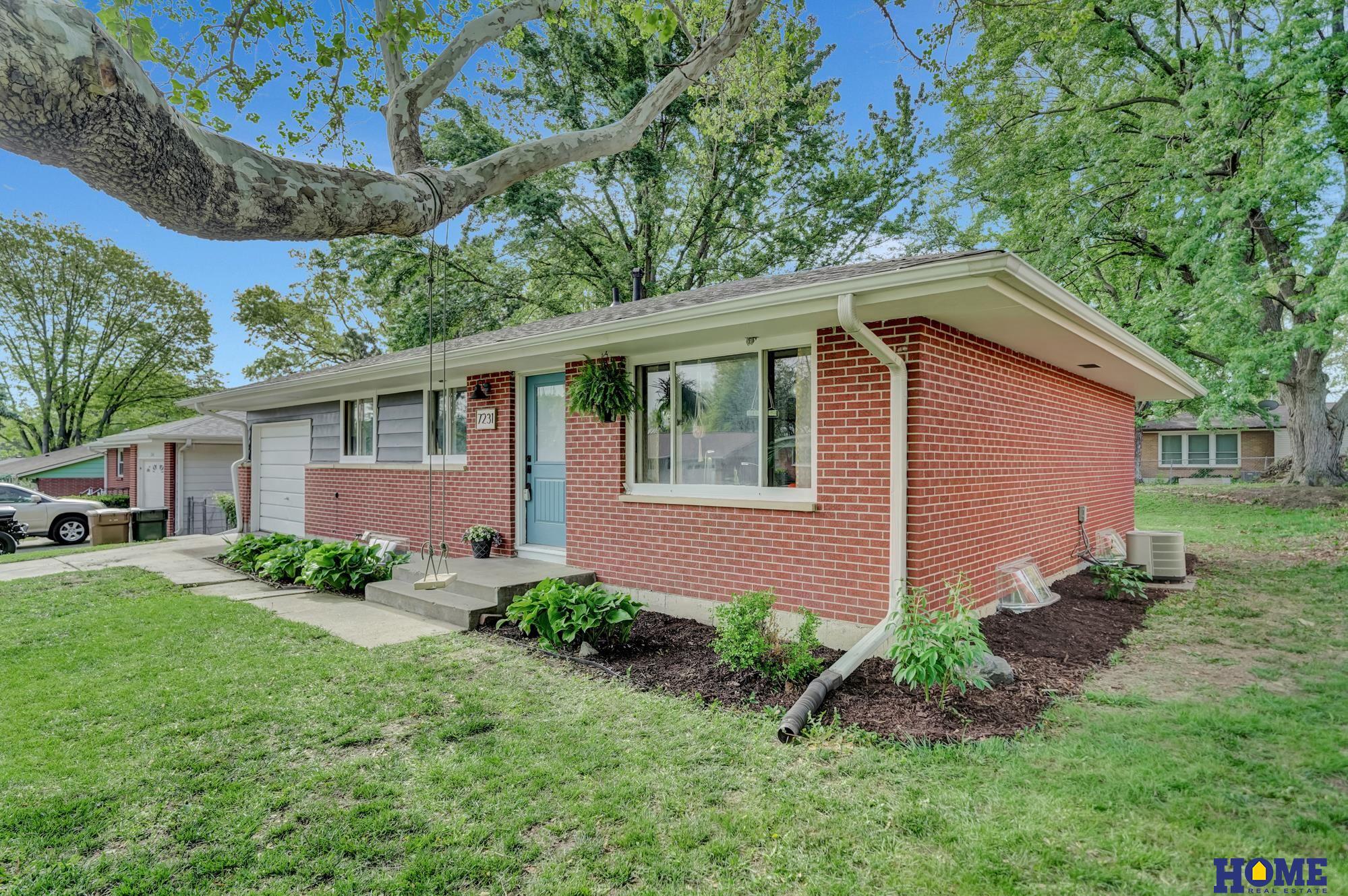 7231 S Wedgewood Drive, Lincoln, Nebraska image 2