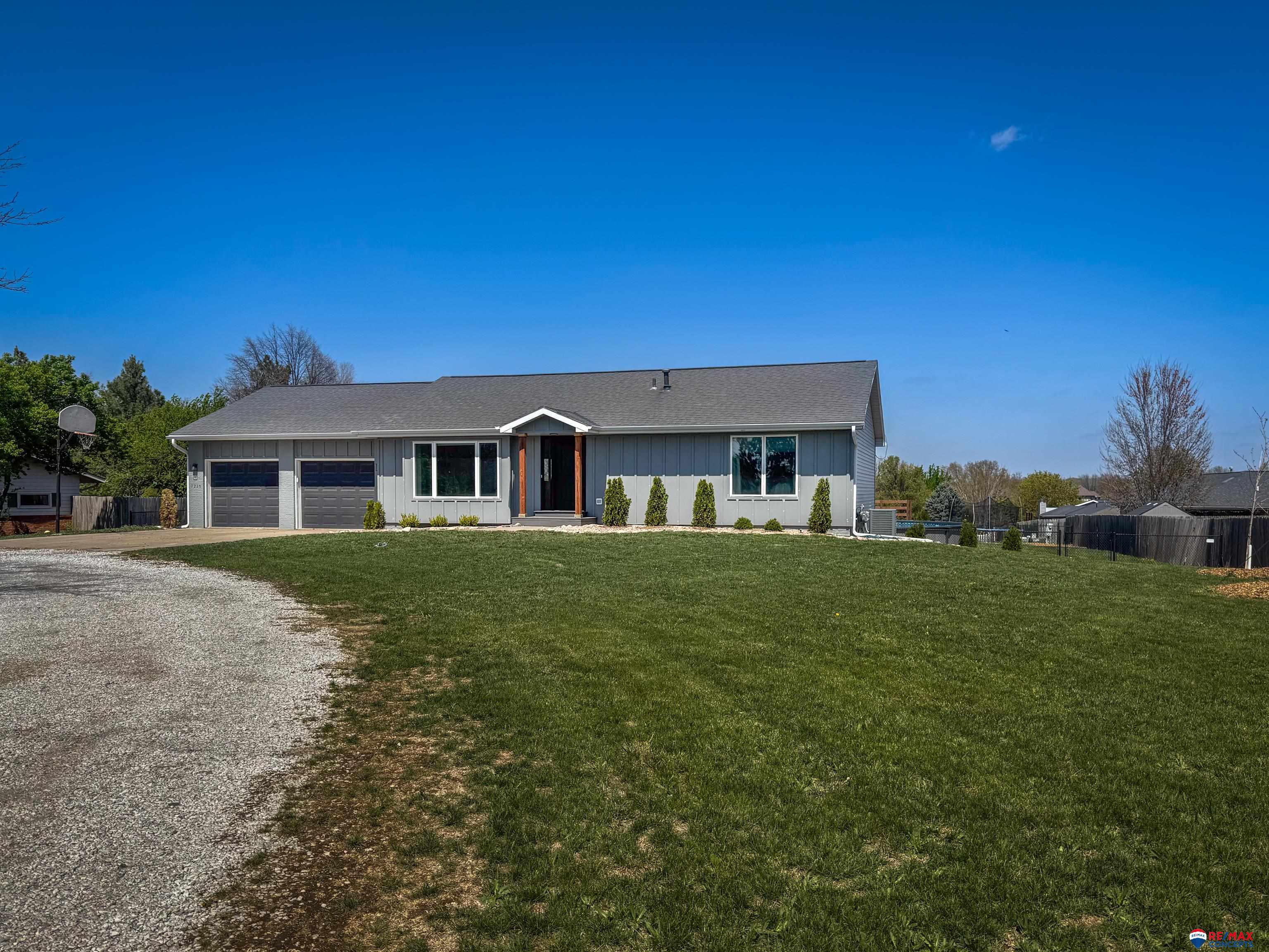 7220 Hickman Road, Hickman, Nebraska image 1