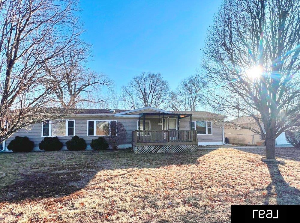 1327 Avenue J, Council Bluffs, Iowa image 1