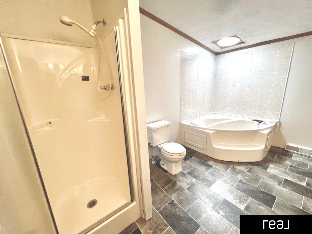 1327 Avenue J, Council Bluffs, Iowa image 11