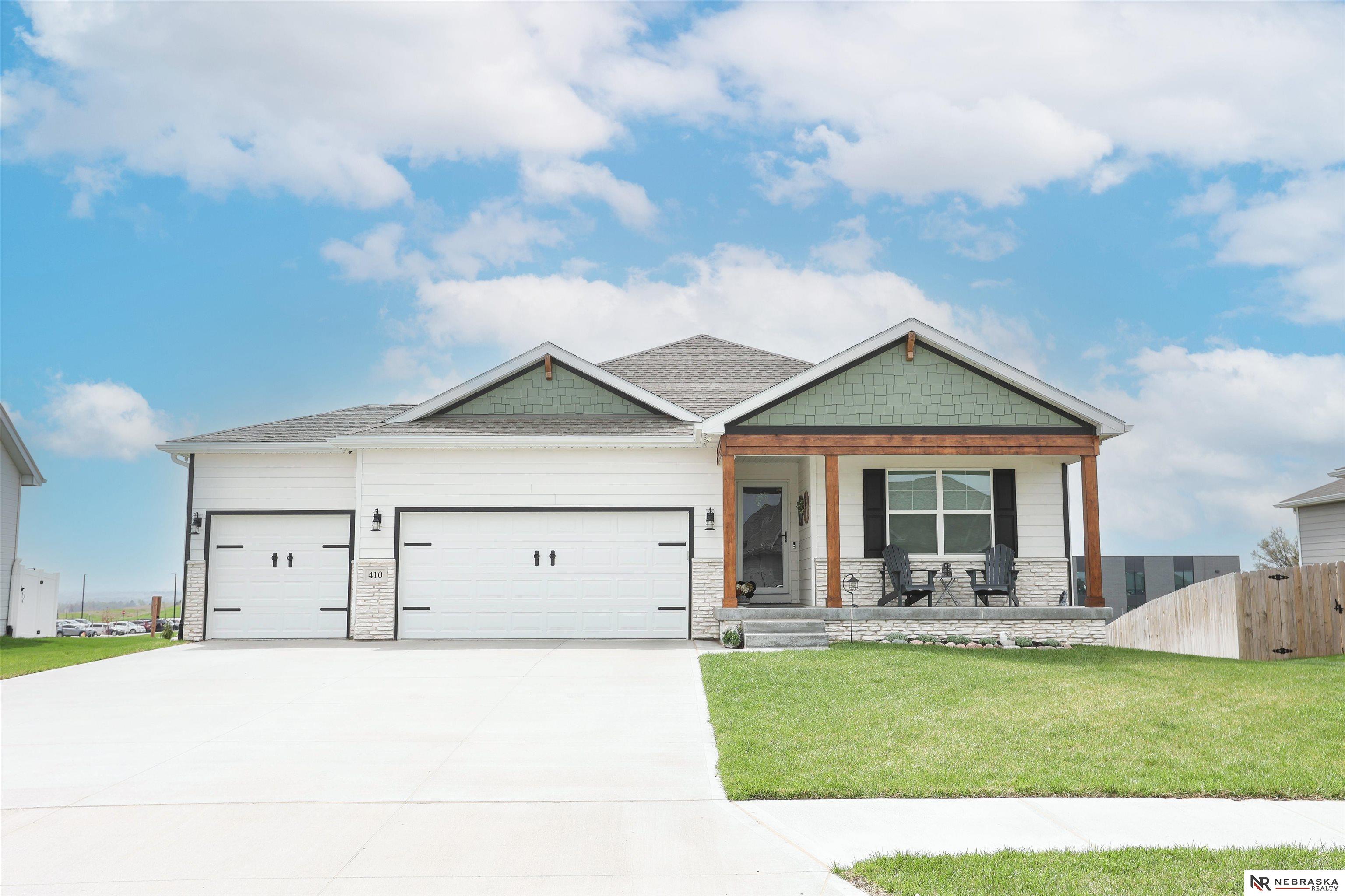 410 N 10th Avenue, Springfield, Nebraska image 1