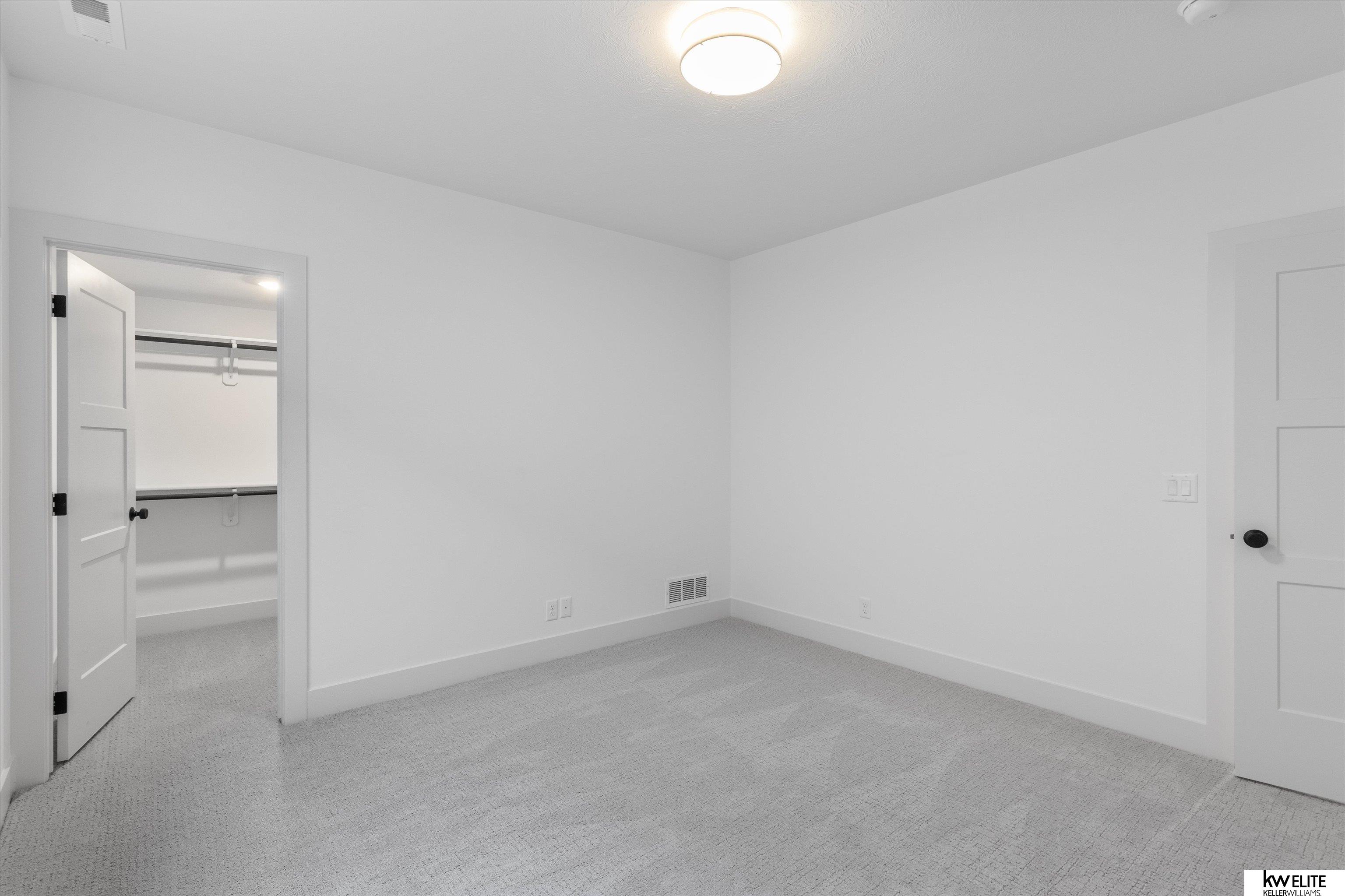 10514 S 103rd Street, Papillion, Nebraska image 32