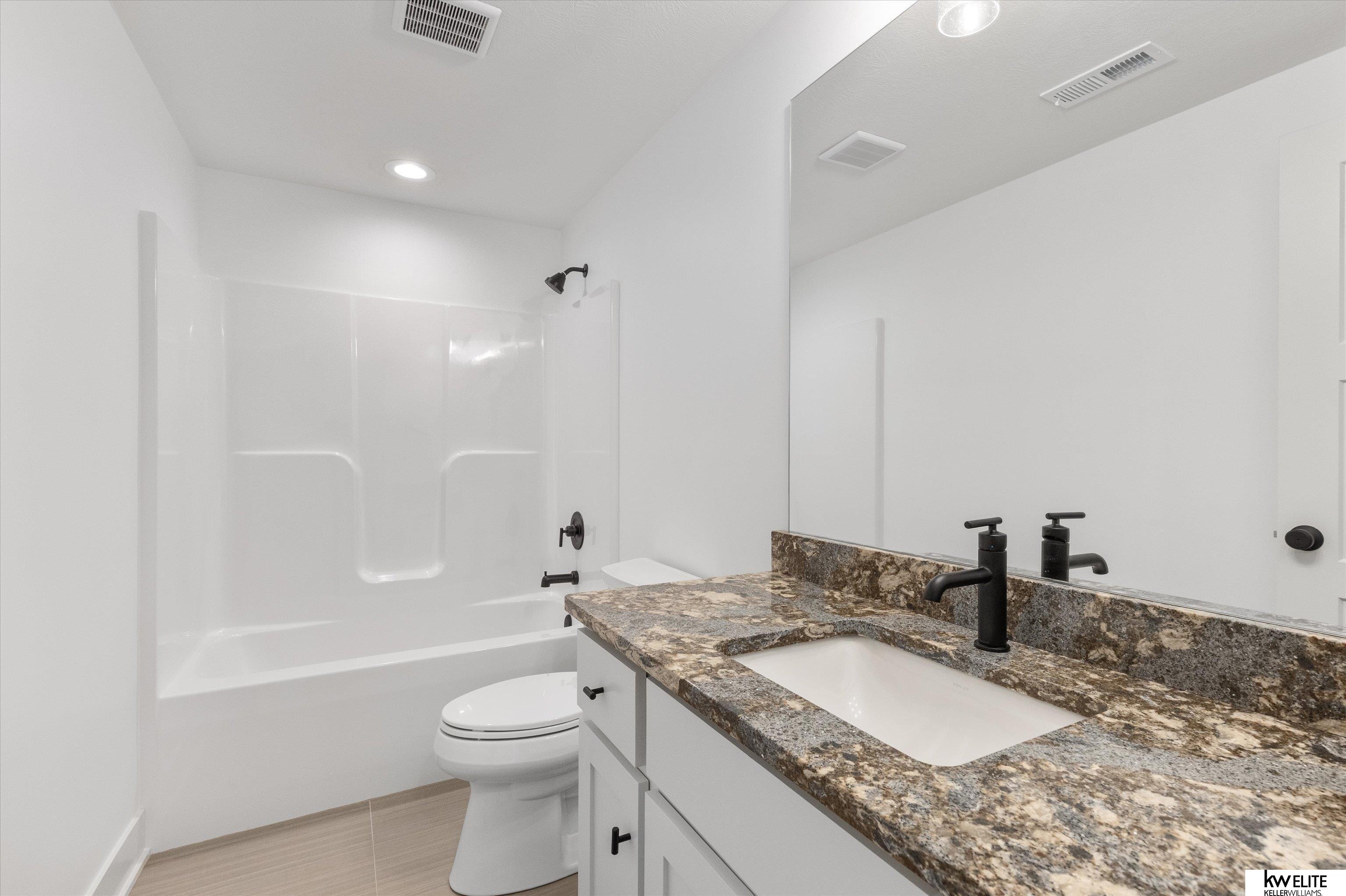 10514 S 103rd Street, Papillion, Nebraska image 35