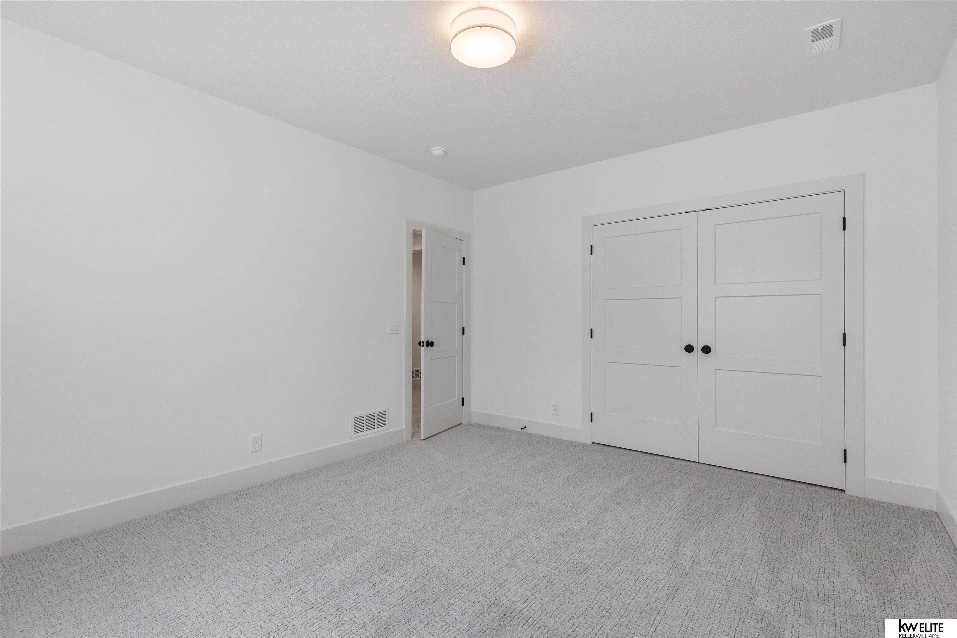10514 S 103rd Street, Papillion, Nebraska image 37