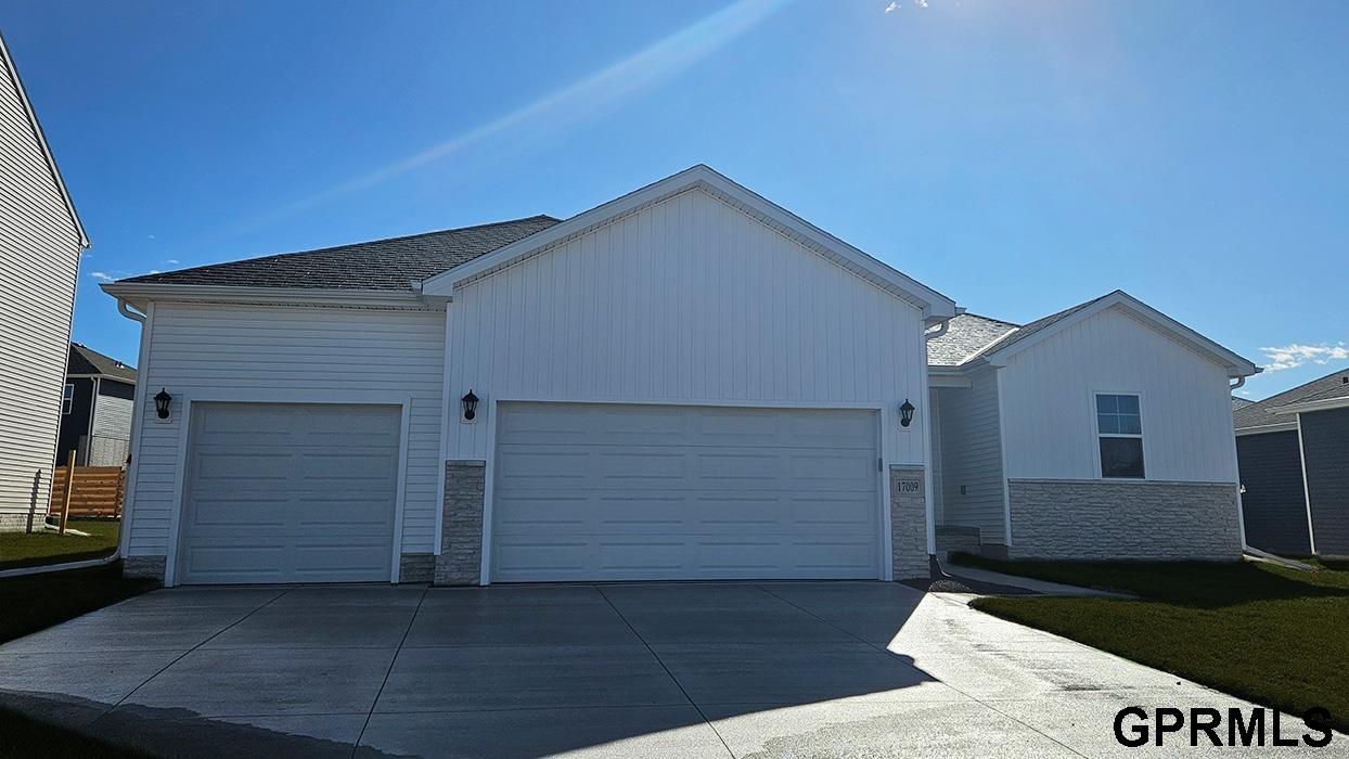 12305 S 204th Avenue, Gretna, Nebraska image 1