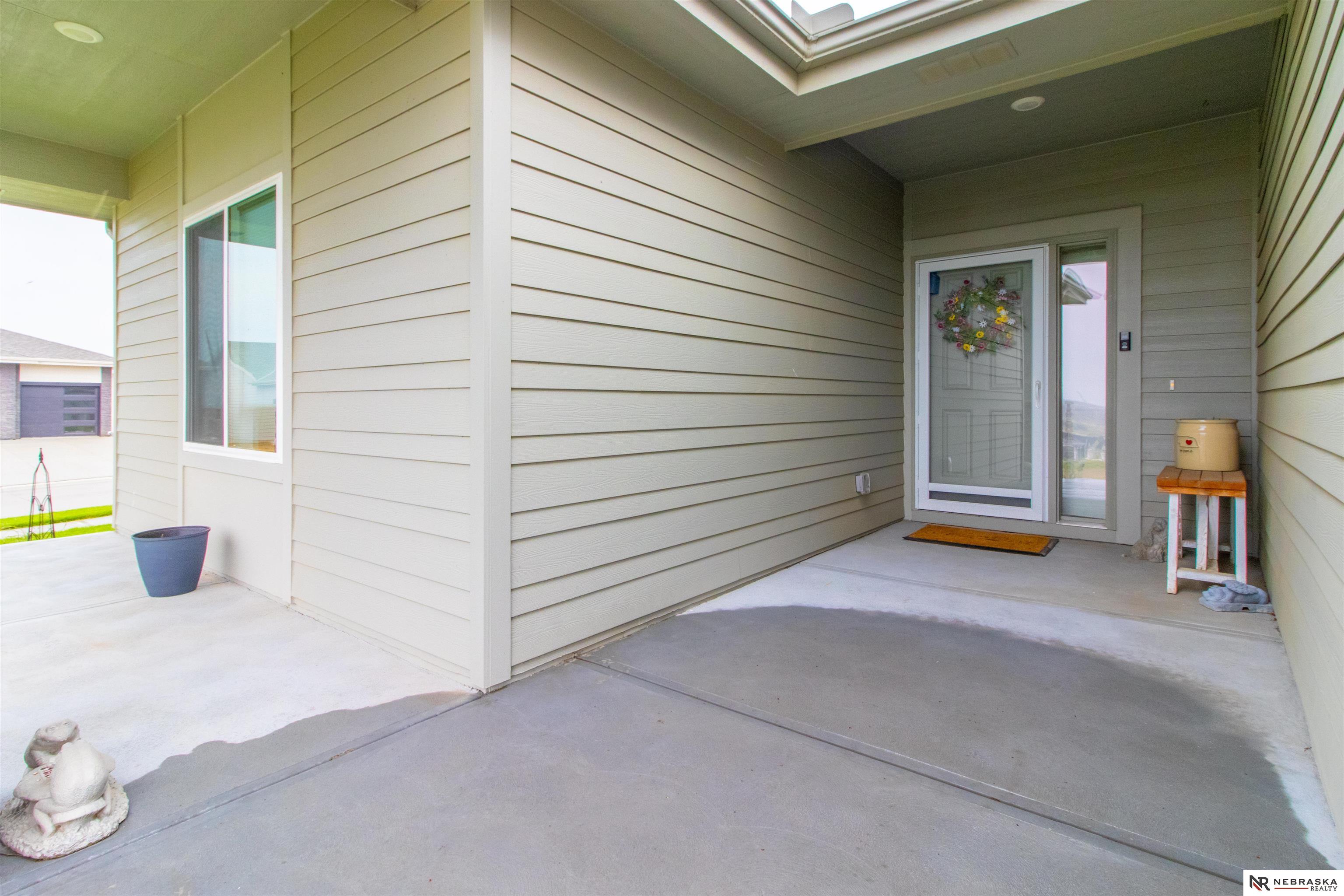 17676 Potter Street, Bennington, Nebraska image 2