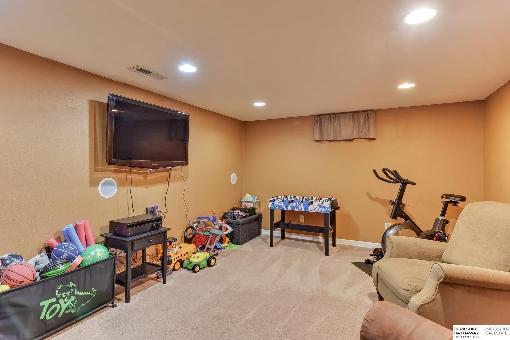 434 N Clarmar Avenue, Fremont, Nebraska image 28