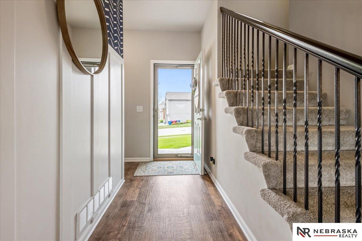 8115 S 188th Street, Omaha, Nebraska image 2