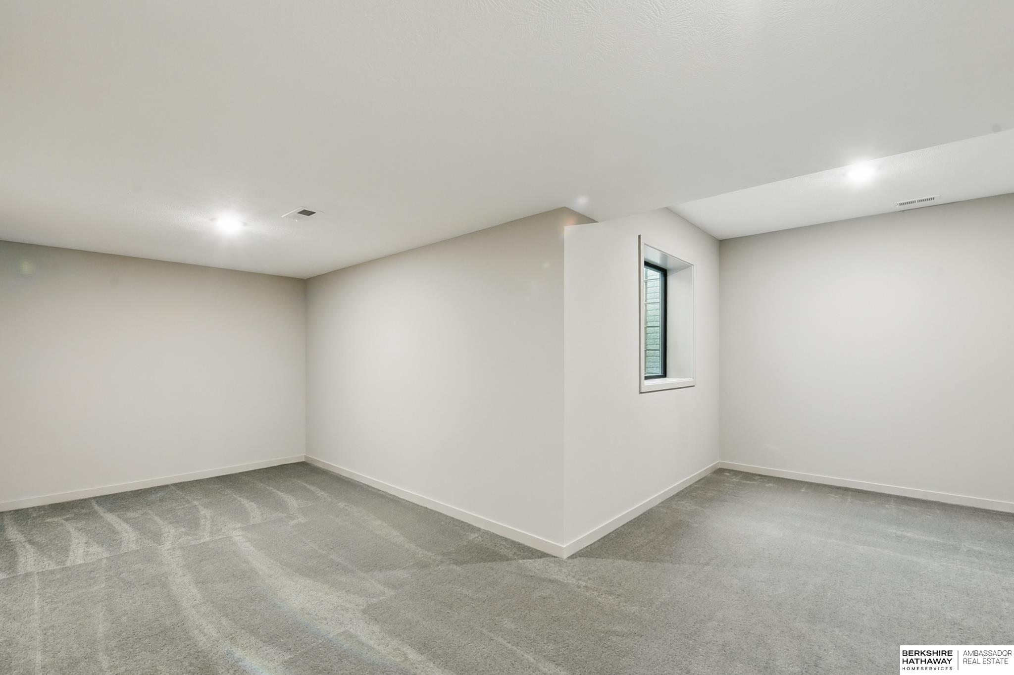 141 N 35 Street, Omaha, Nebraska image 31