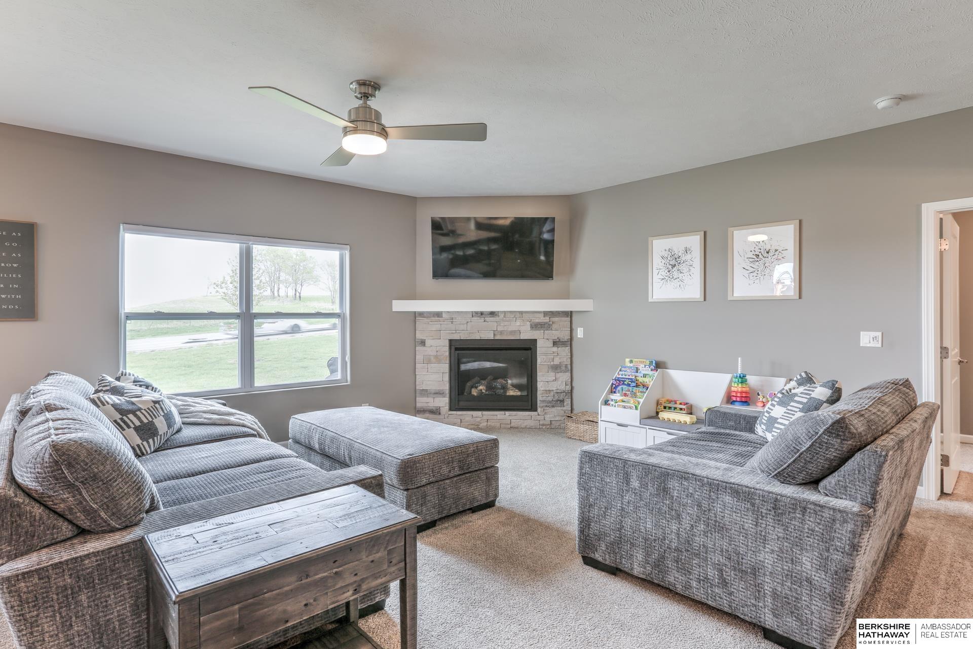 16912 Virginia Street, Omaha, Nebraska image 4