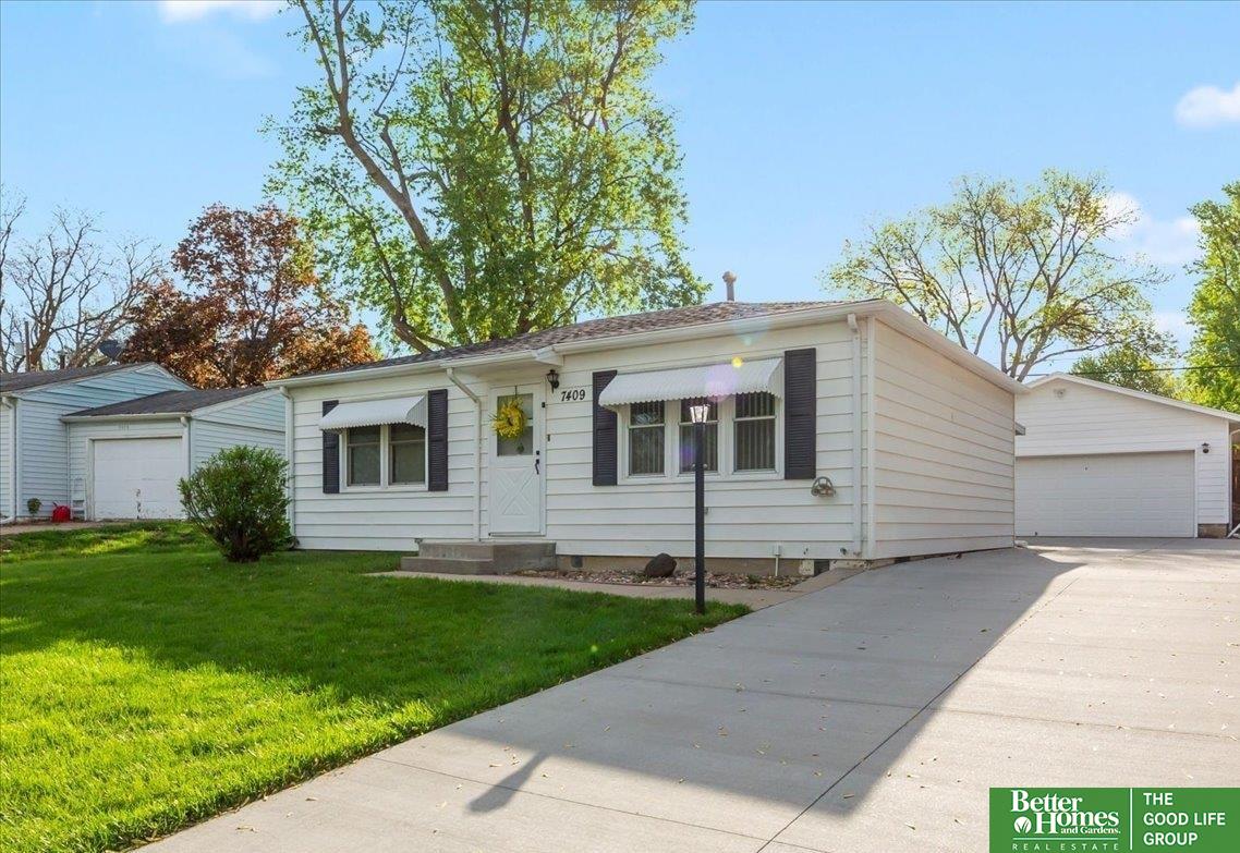 29116 Laurel Circle, Valley, Nebraska image 1
