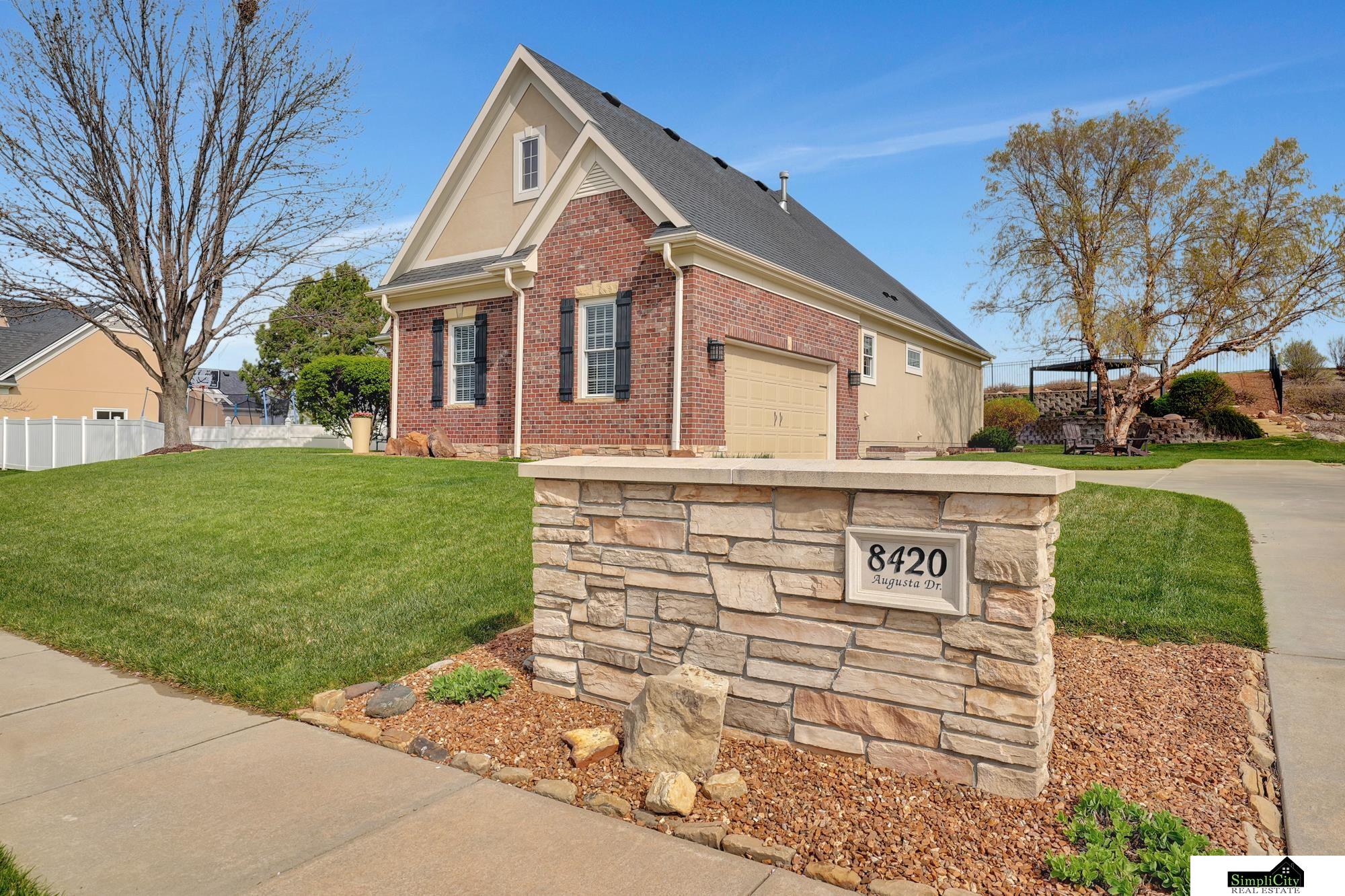 8420 Augusta Drive, Lincoln, Nebraska image 2