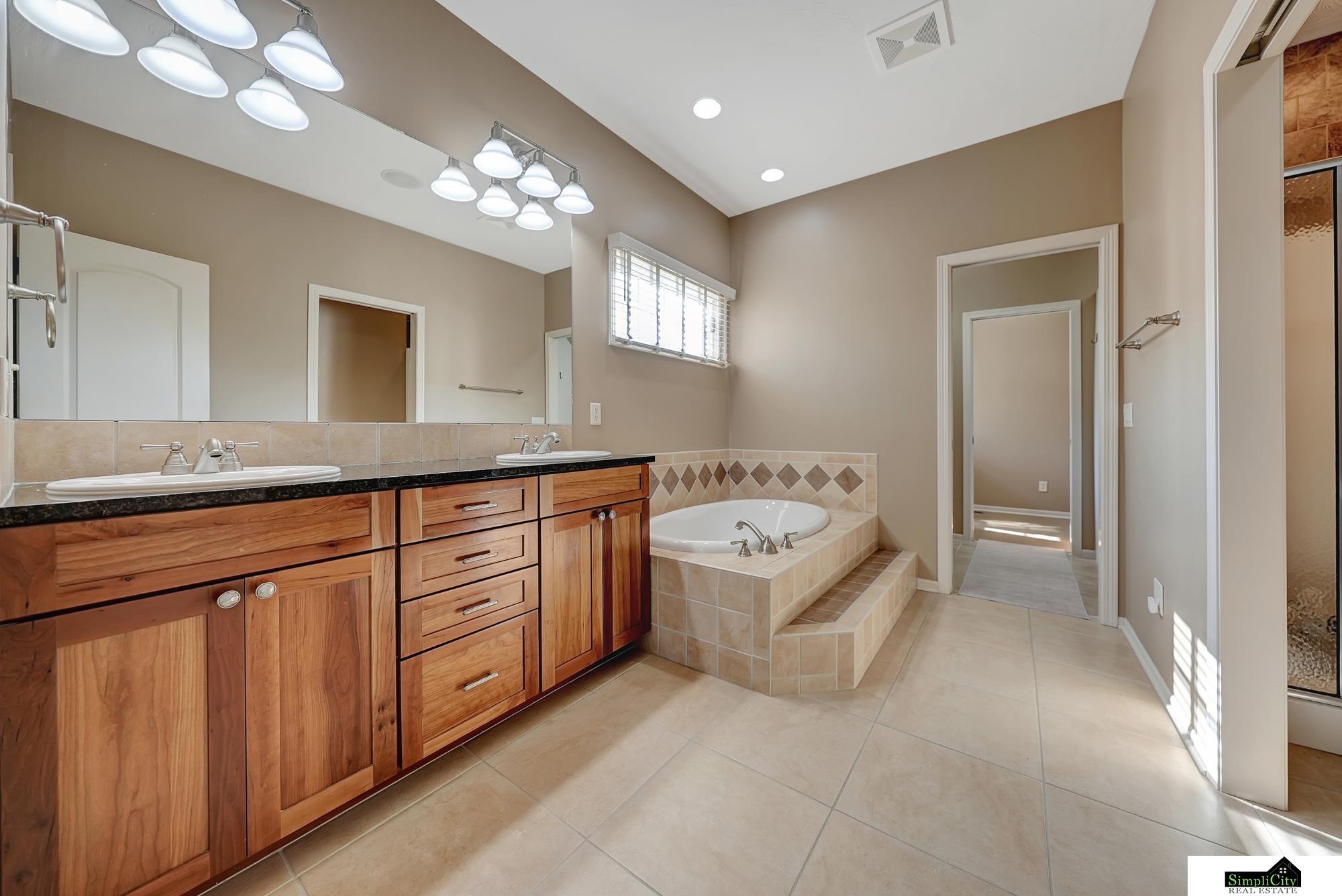 8420 Augusta Drive, Lincoln, Nebraska image 28