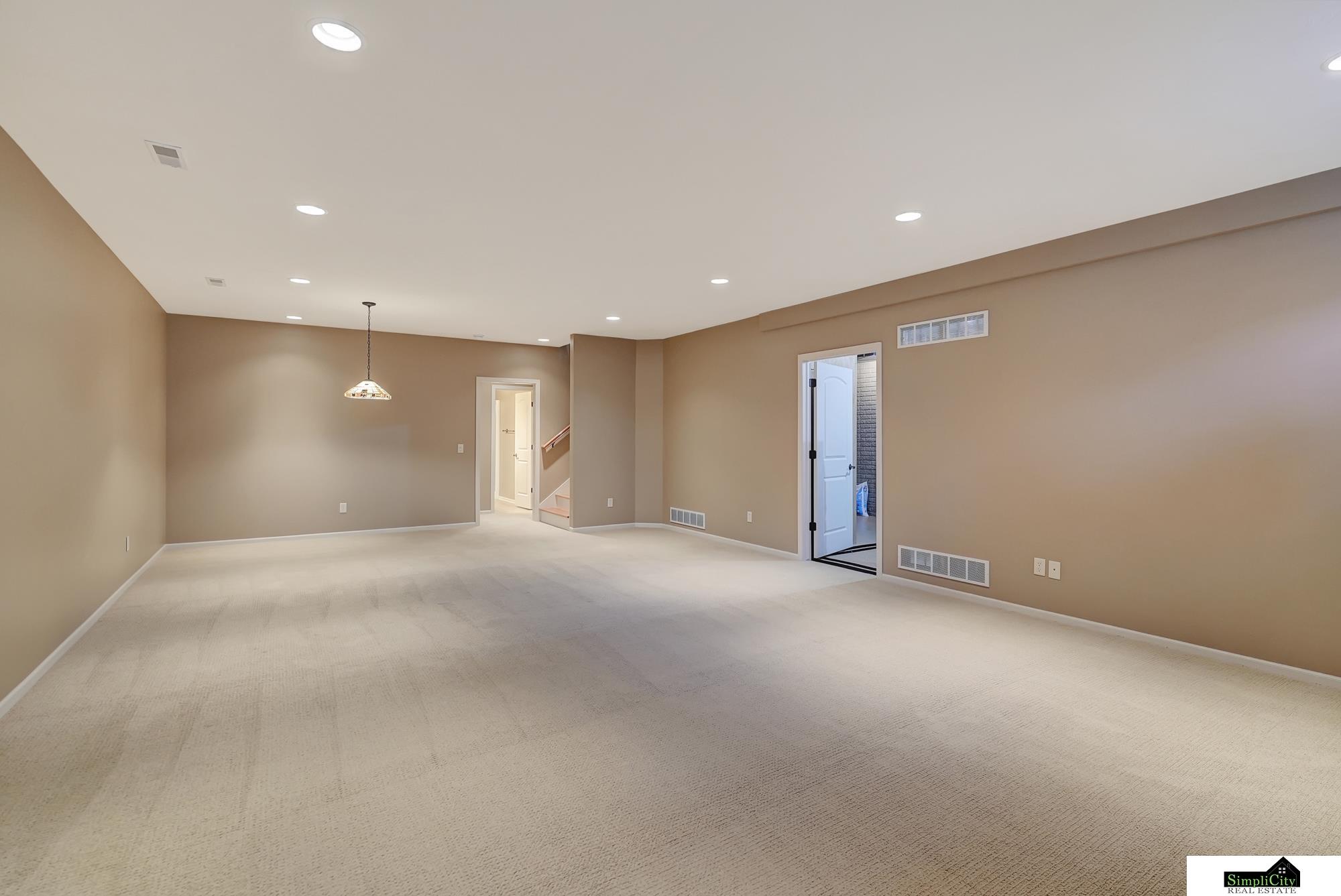 8420 Augusta Drive, Lincoln, Nebraska image 43