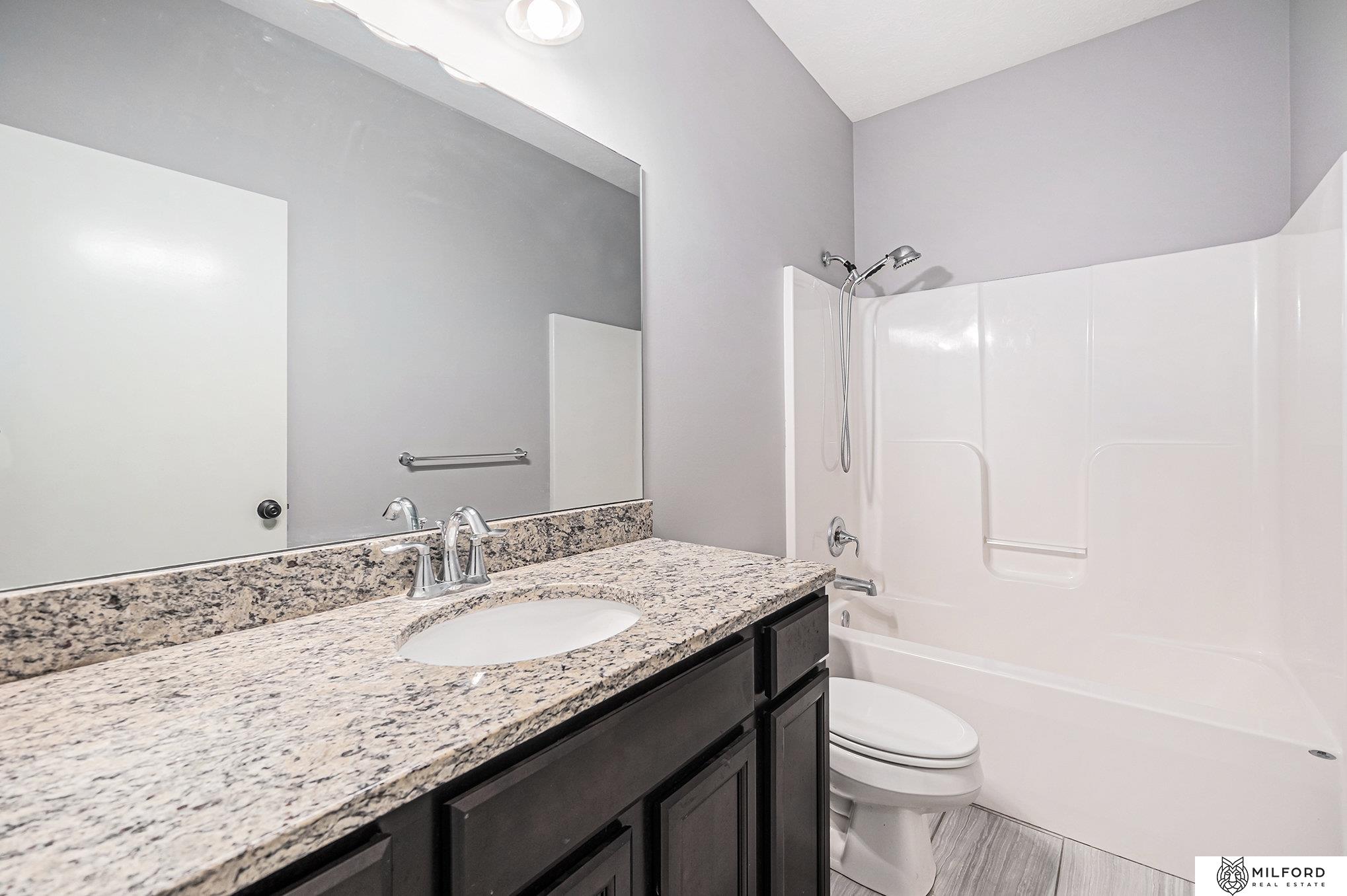 18305 Mason Street, Elkhorn, Nebraska image 23