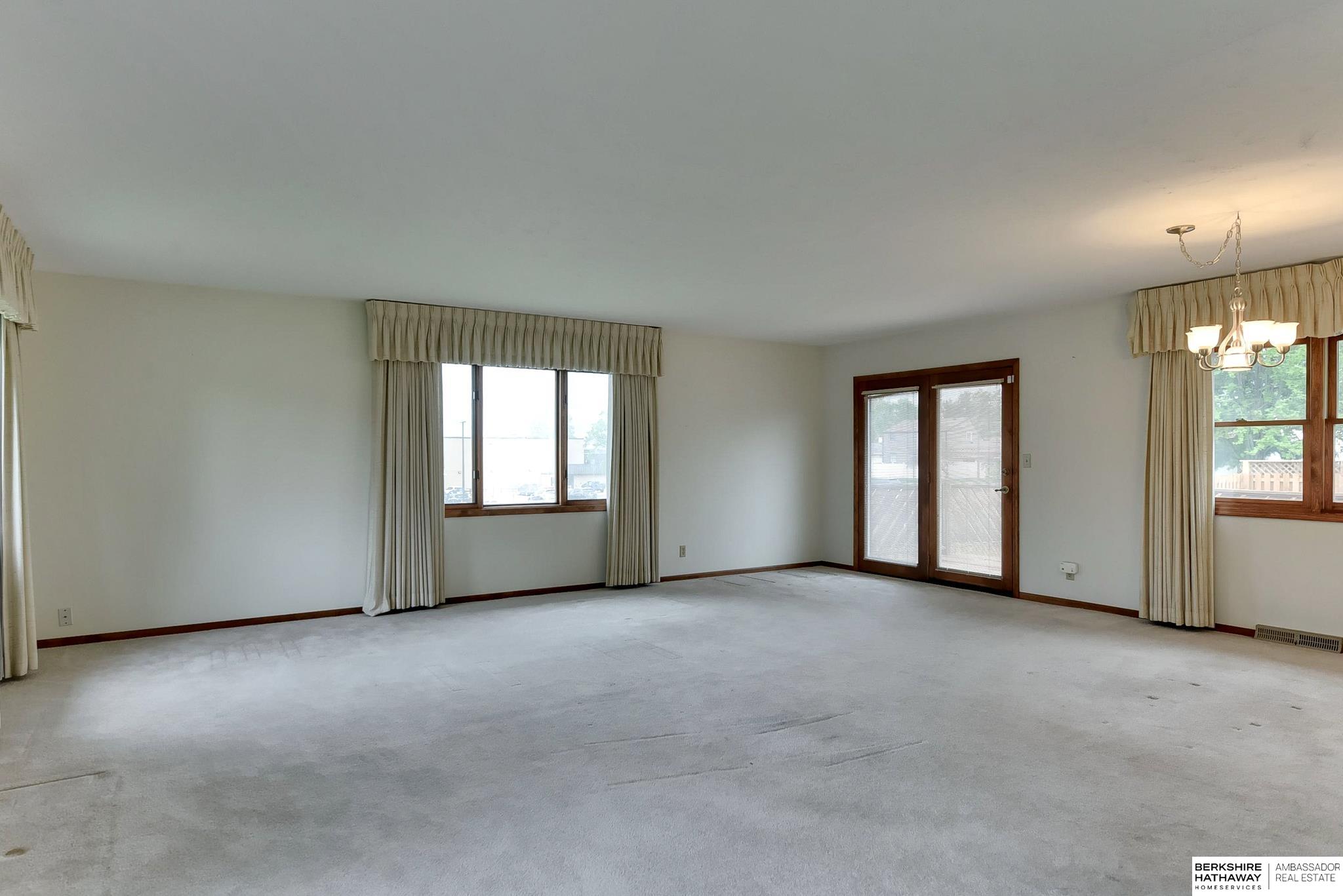 9115 Parker Street, Omaha, Nebraska image 6