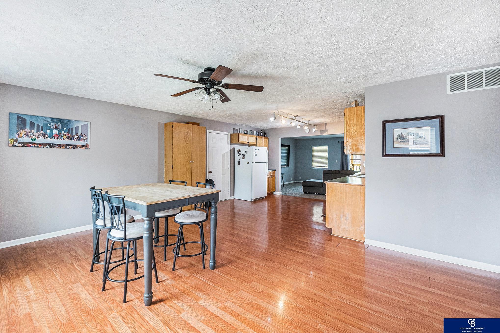 7504 Valley Road, La Vista, Nebraska image 6