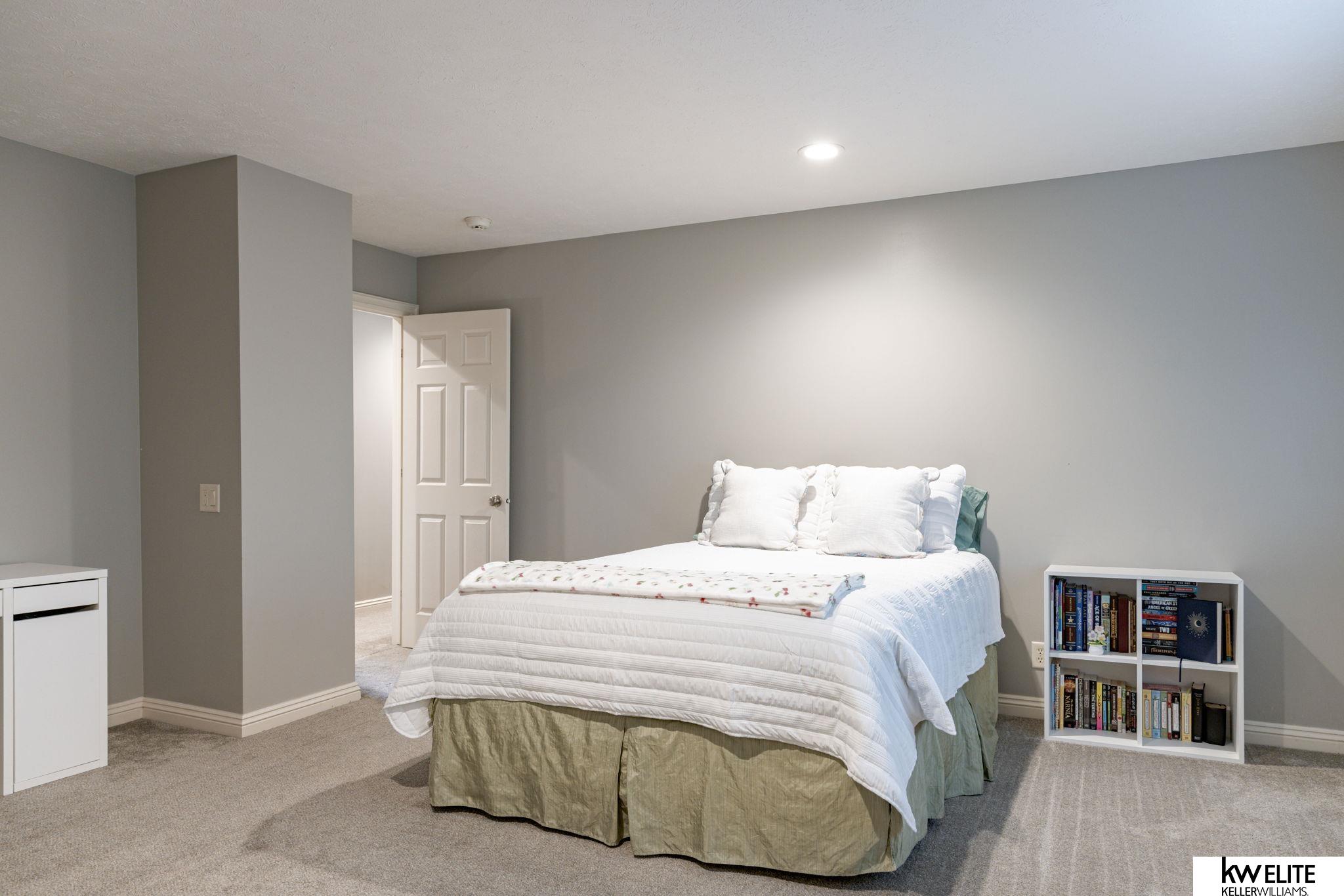 802 S 182nd Street, Omaha, Nebraska image 21