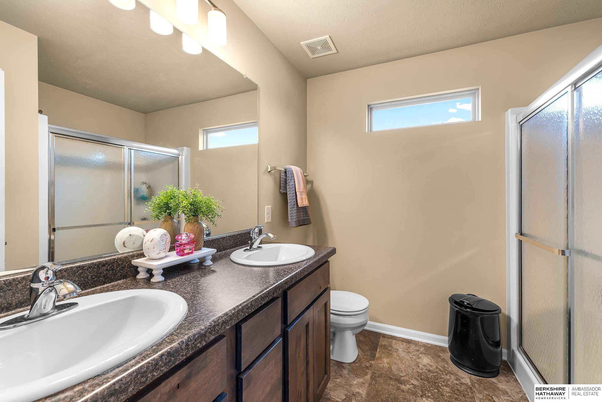 8206 S 186th Street, Omaha, Nebraska image 20