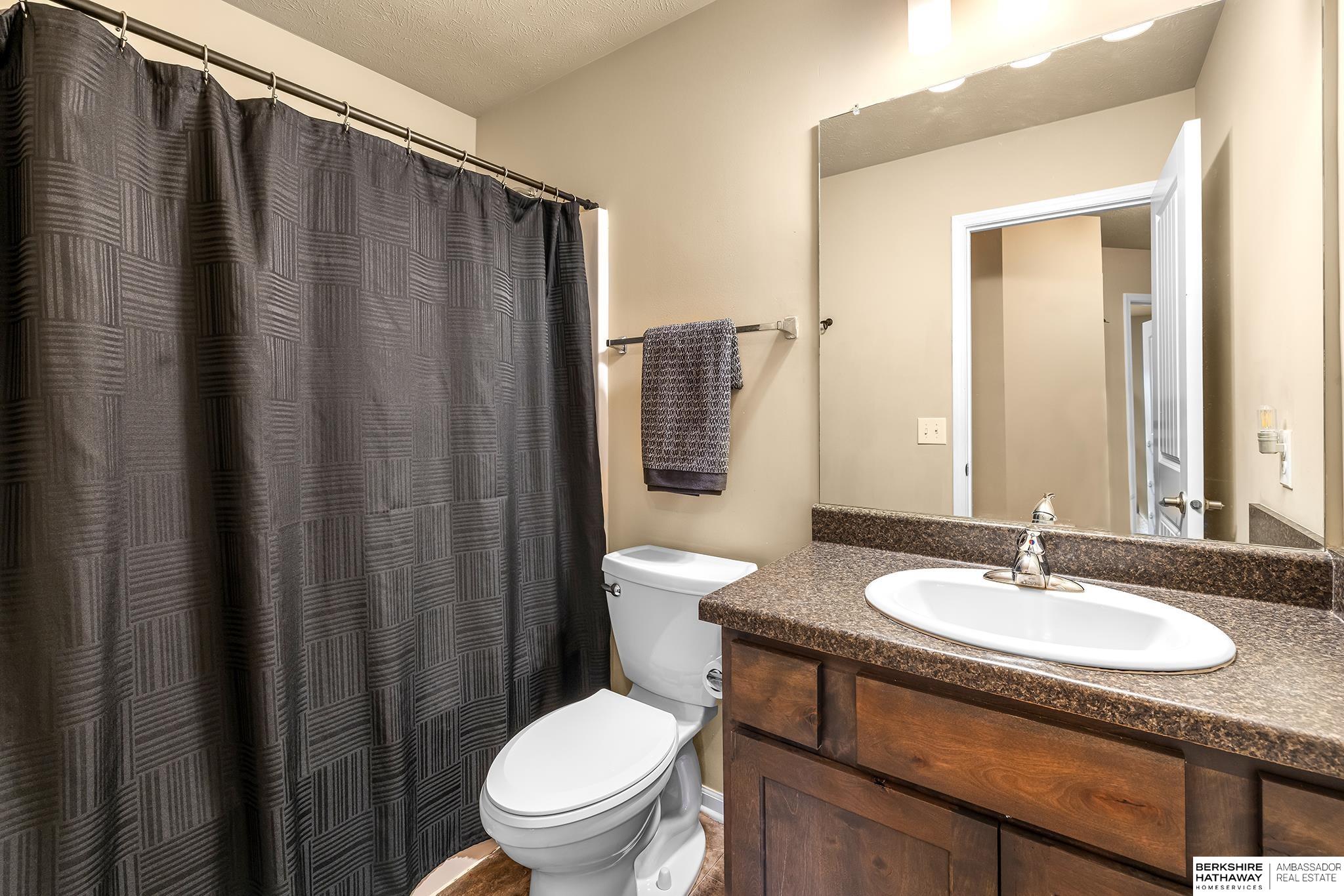 8206 S 186th Street, Omaha, Nebraska image 22