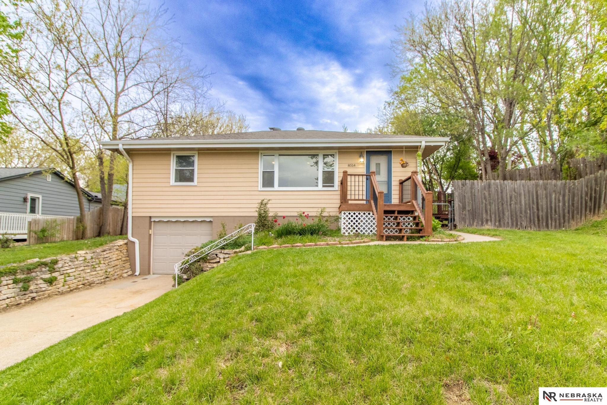 8514 Pinkney Street, Omaha, Nebraska image 1