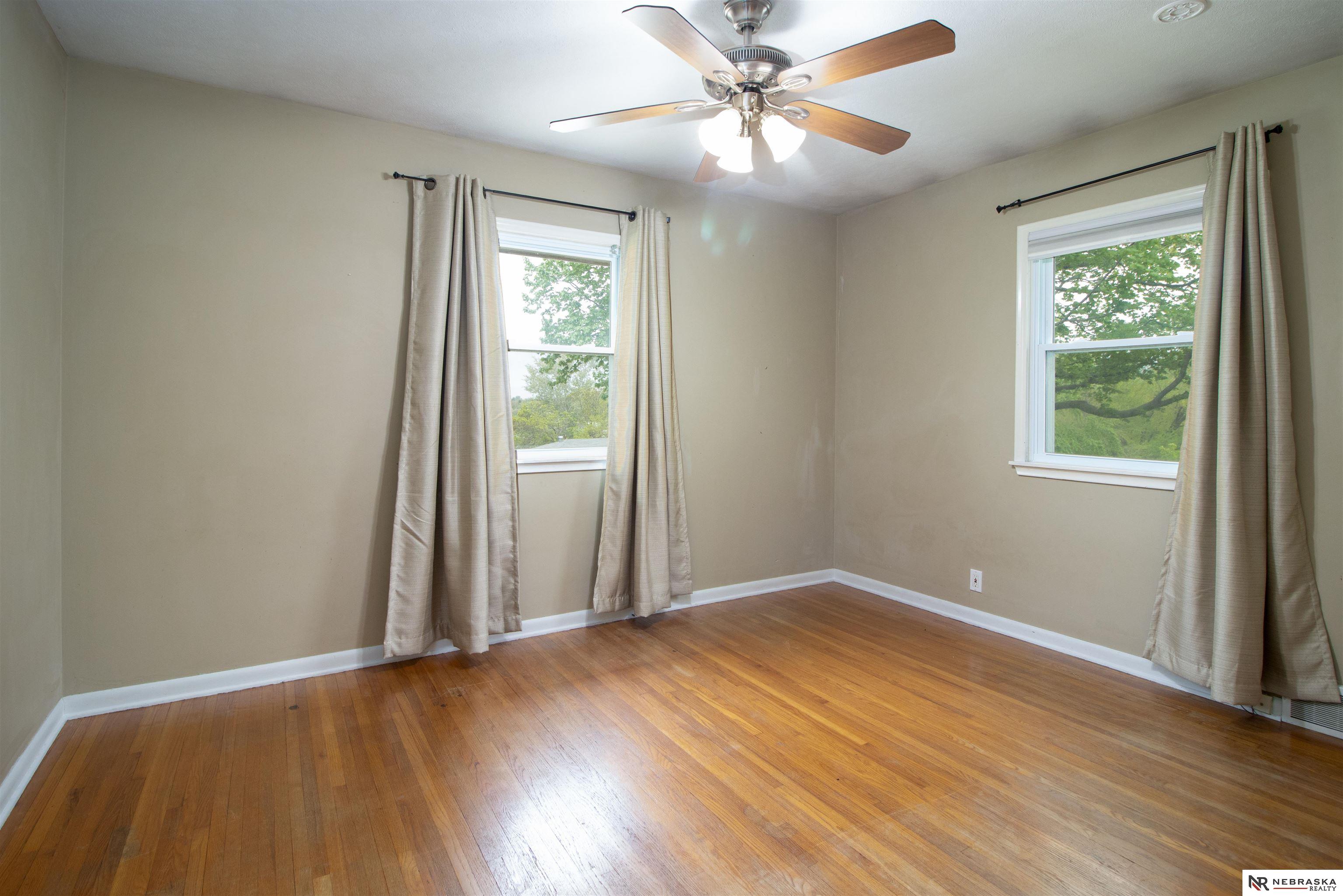 8514 Pinkney Street, Omaha, Nebraska image 11