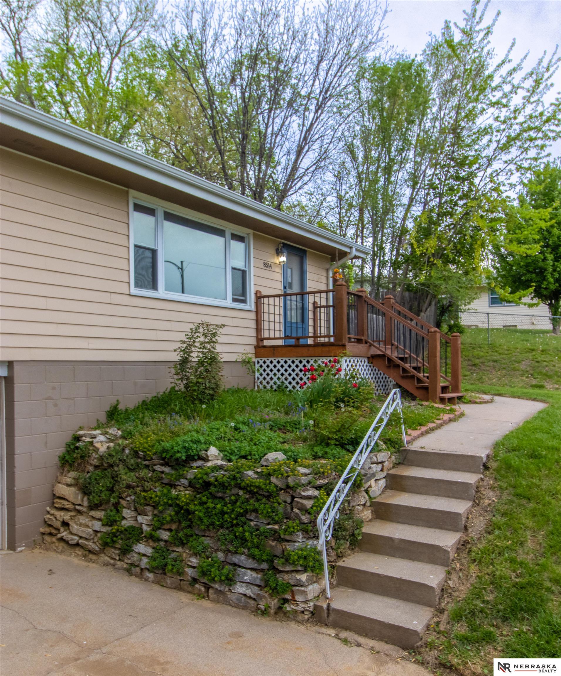 8514 Pinkney Street, Omaha, Nebraska image 3