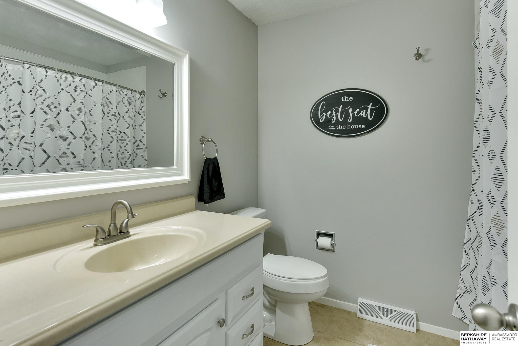 806 Kountze Memorial Drive, Bellevue, Nebraska image 23