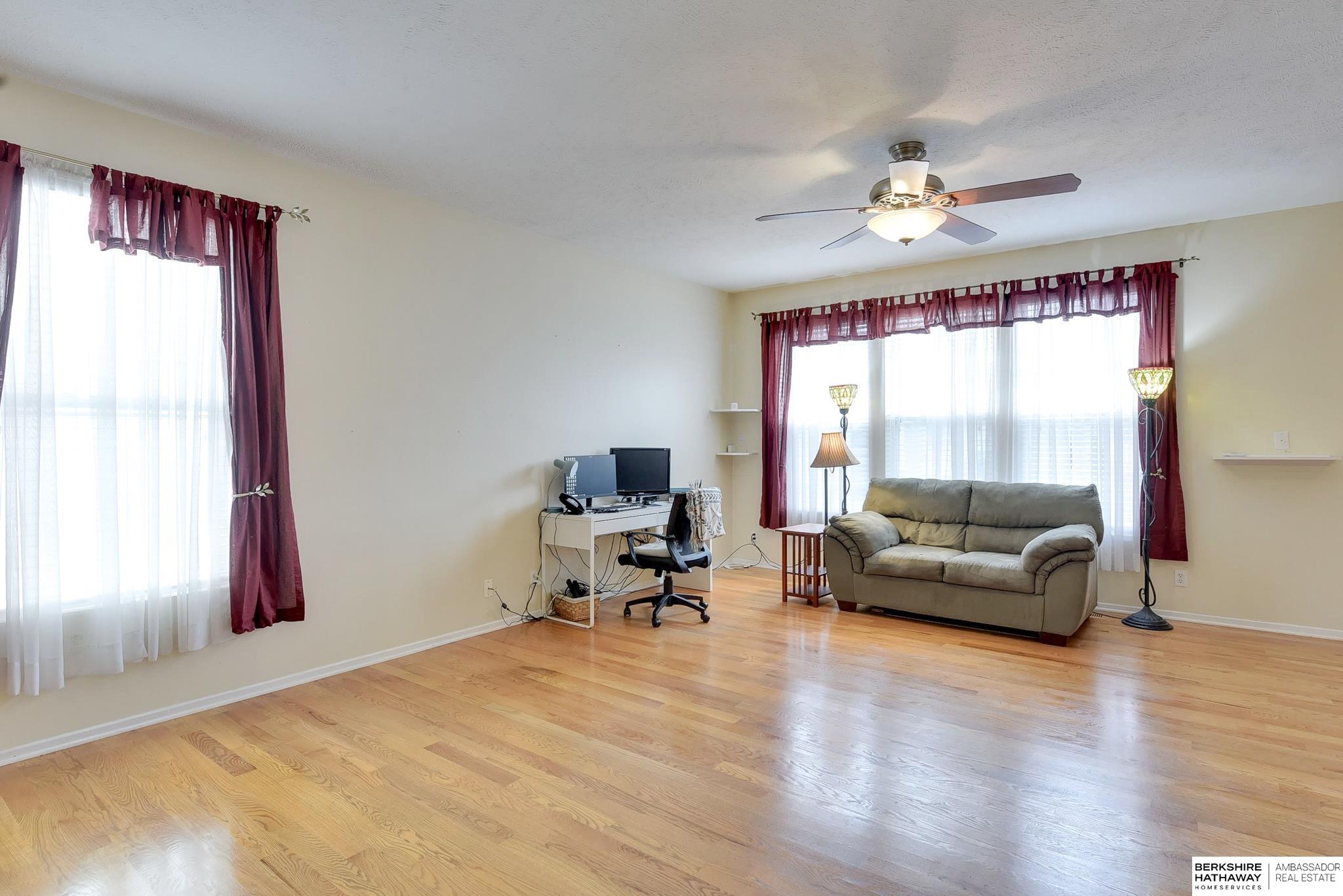 5012 S 194th Street, Omaha, Nebraska image 4