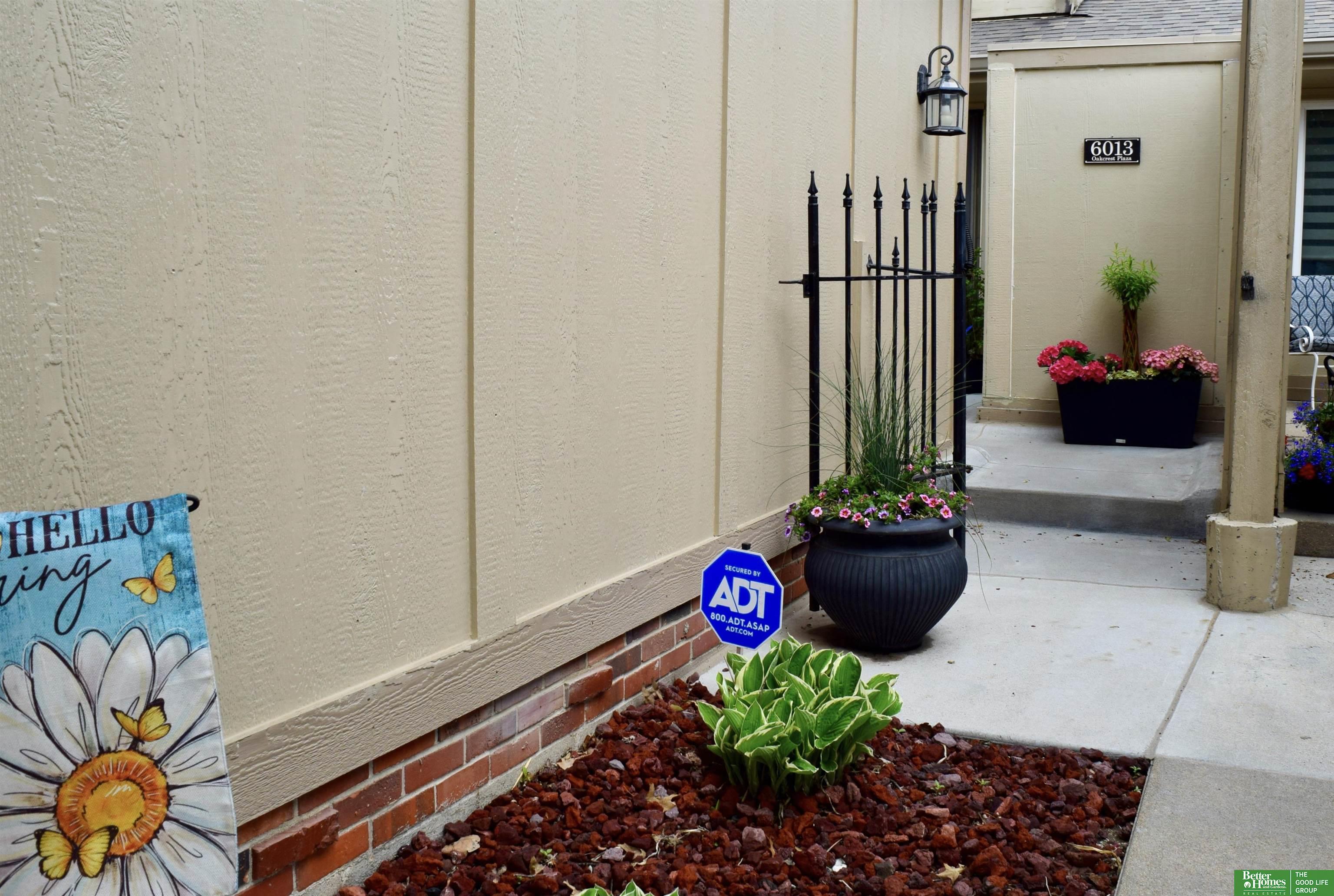 6013 Oakcrest Plaza #33, Omaha, Nebraska image 3