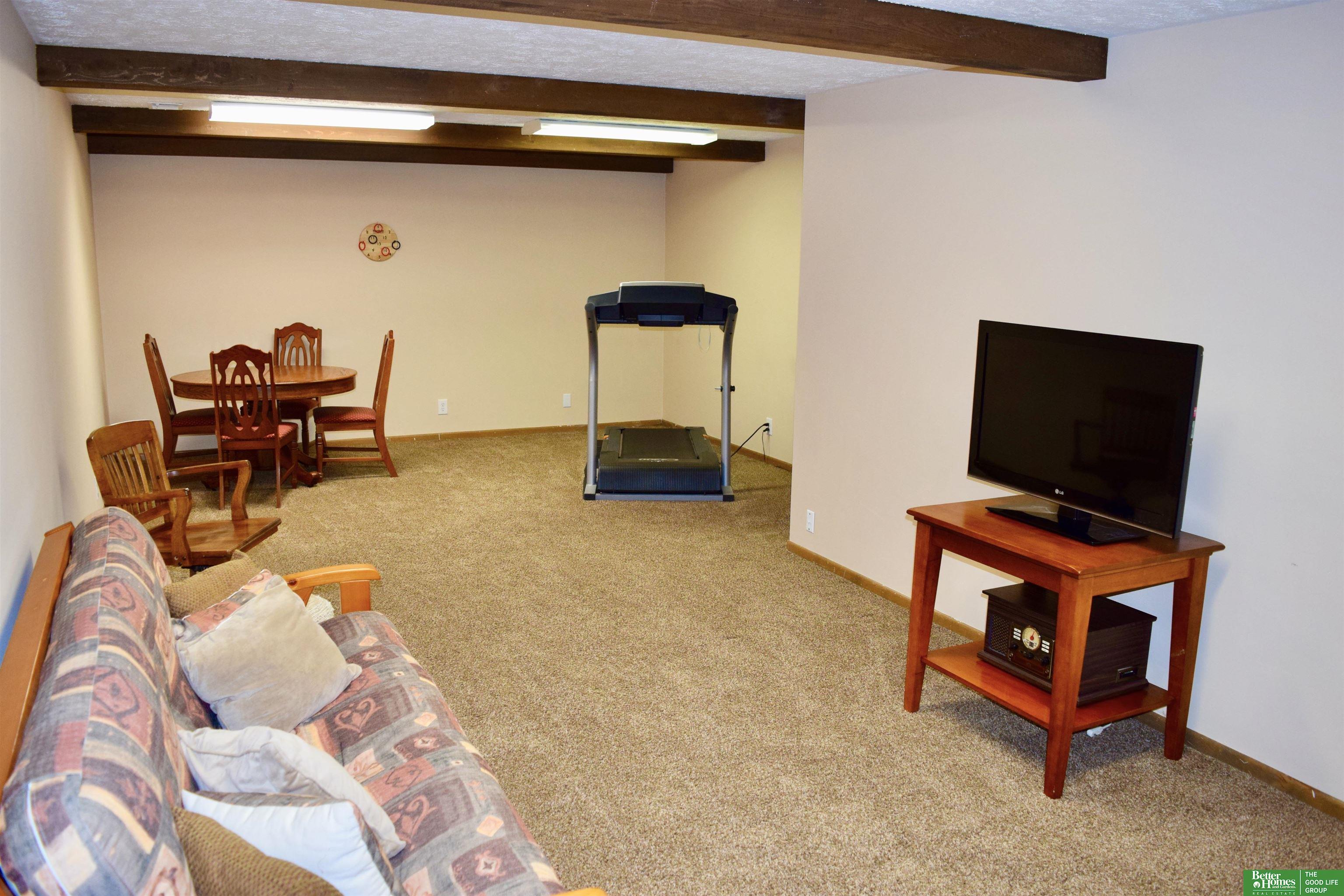 6013 Oakcrest Plaza #33, Omaha, Nebraska image 32
