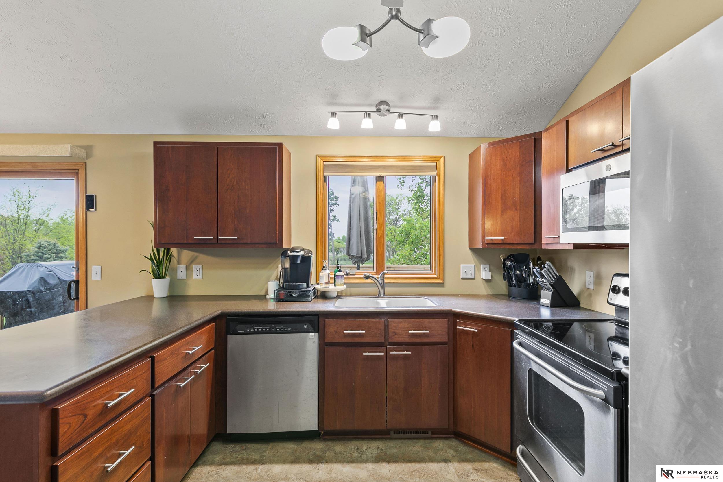 2549 SW Soukup Circle, Lincoln, Nebraska image 11