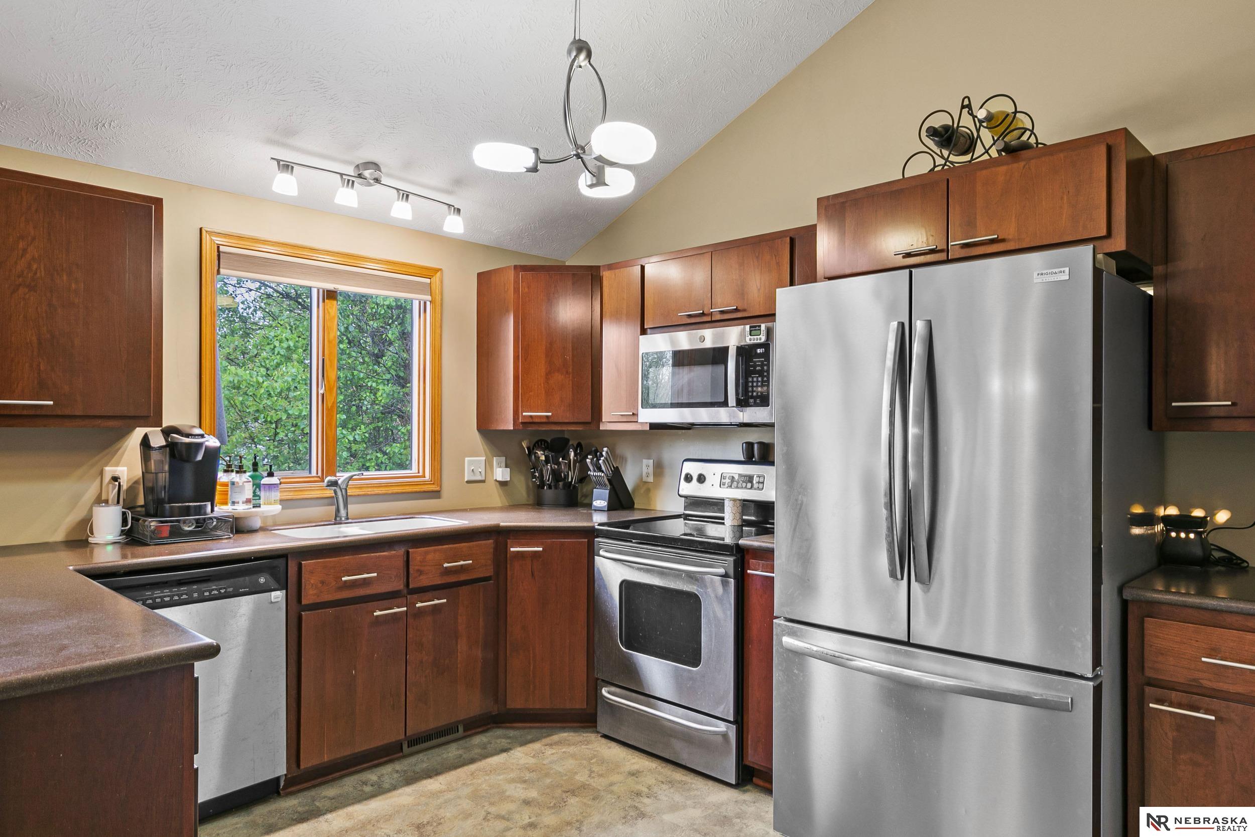 2549 SW Soukup Circle, Lincoln, Nebraska image 9