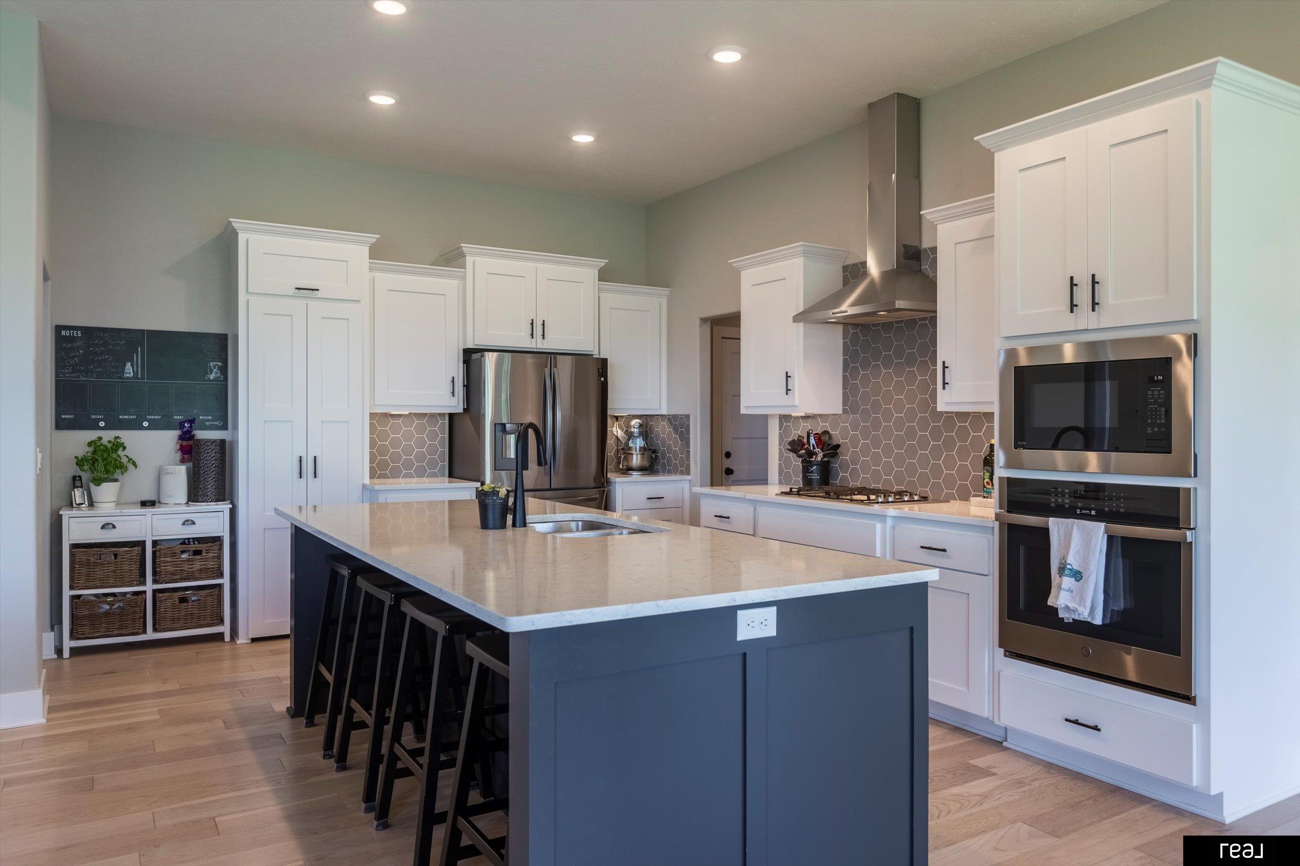 18332 Cheyenne Road, Omaha, Nebraska image 13